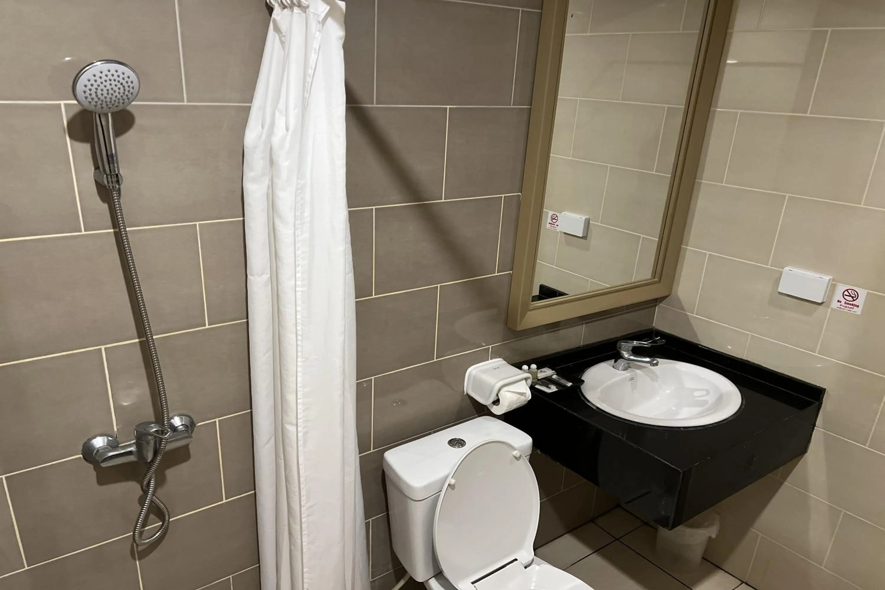 Shower in Panya Resort Hotel