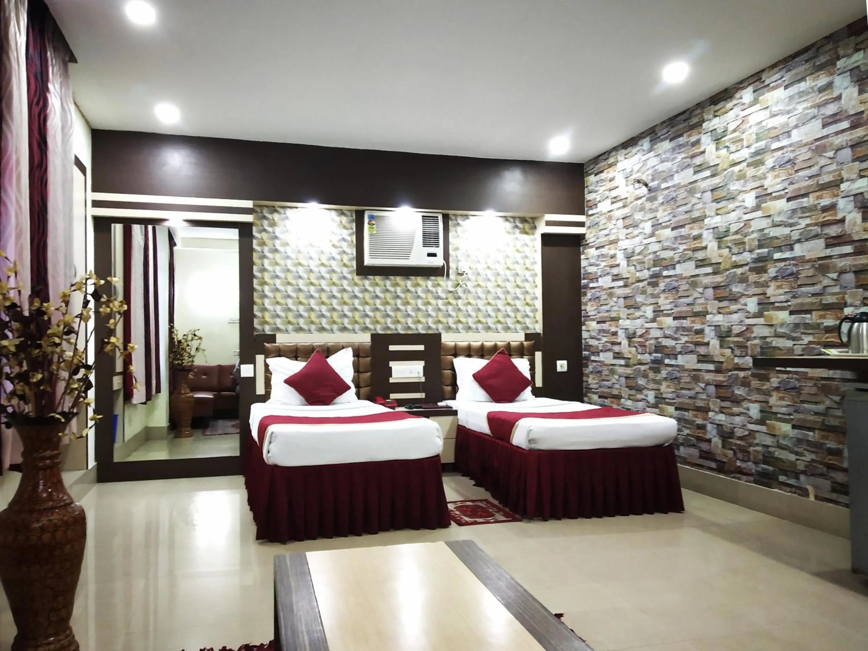 Photo of the whole room, Bed in Hotel Executive Tower