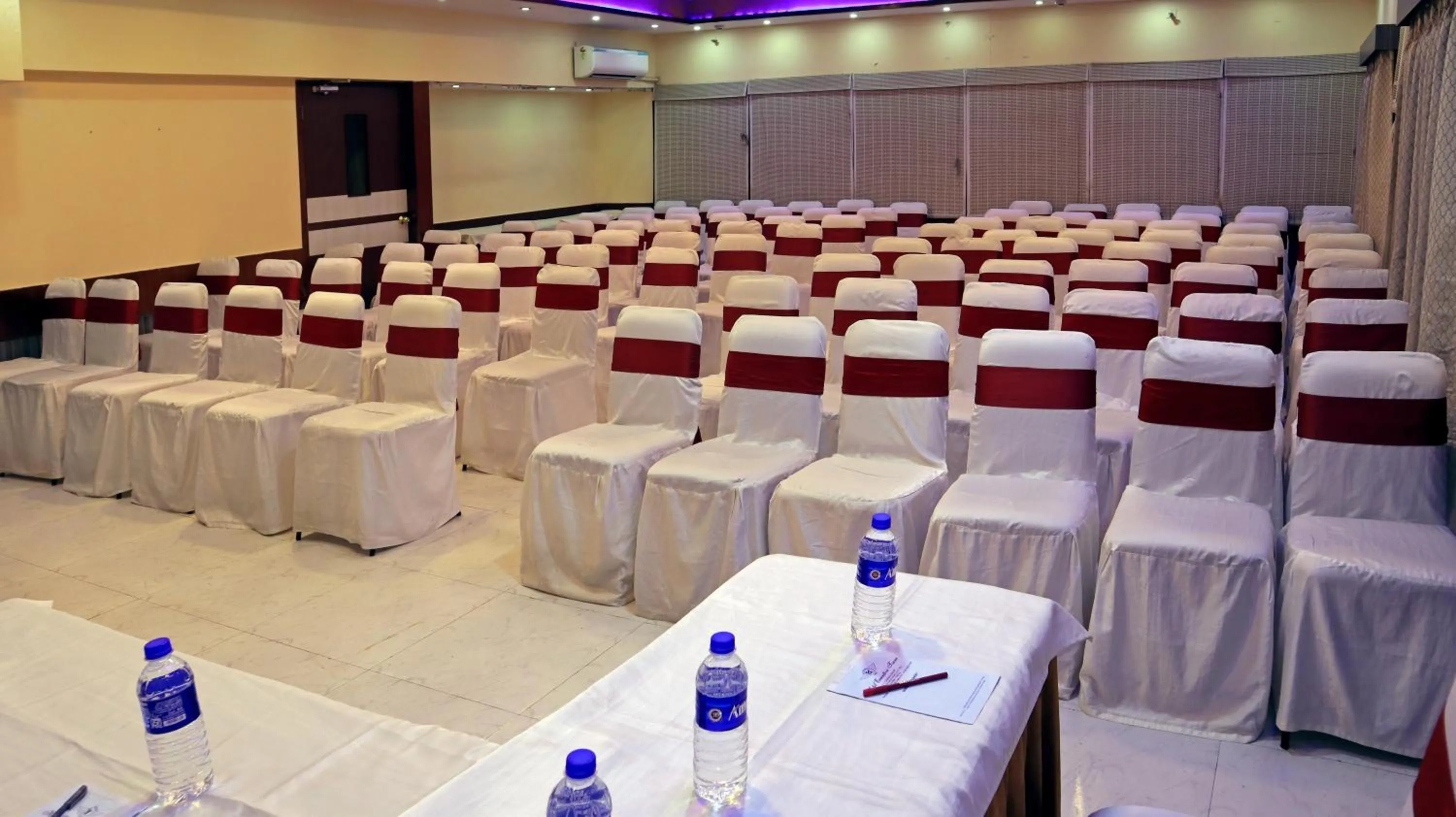 Meeting/conference room in Hotel Executive Tower