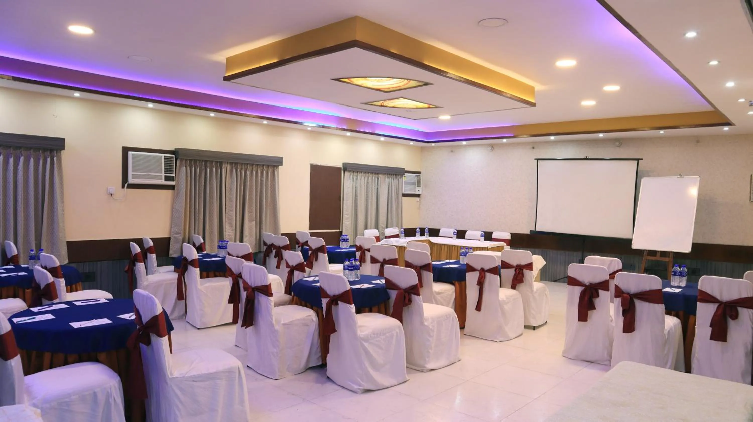 Meeting/conference room in Hotel Executive Tower