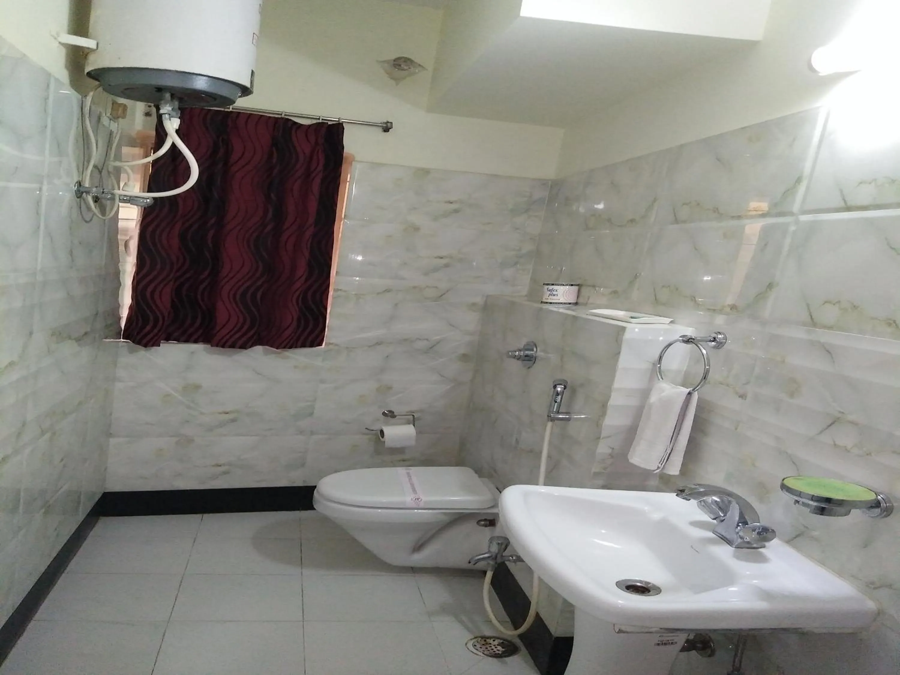 Seating area in Hotel Executive Tower