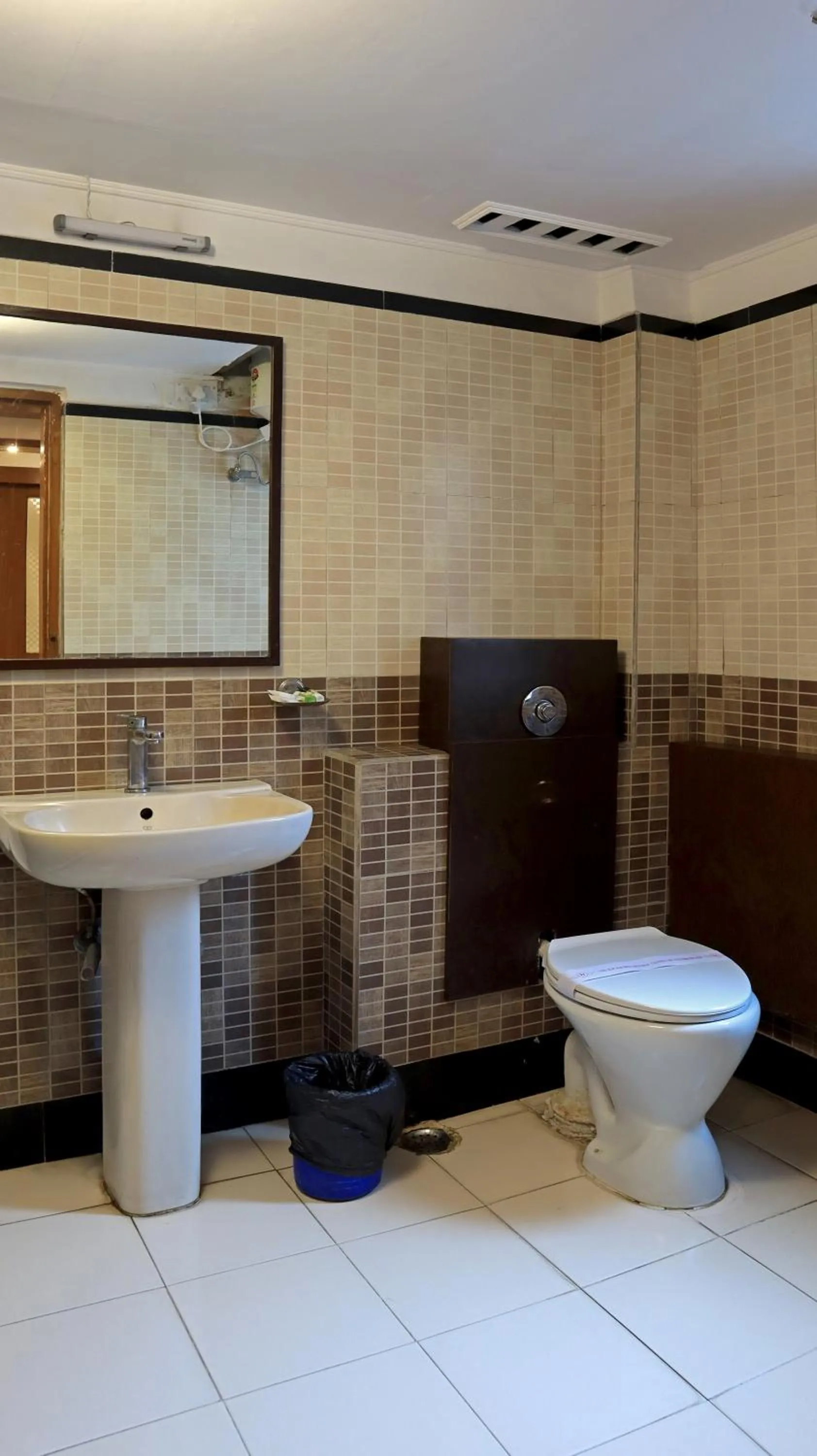 Bathroom in Hotel Executive Tower