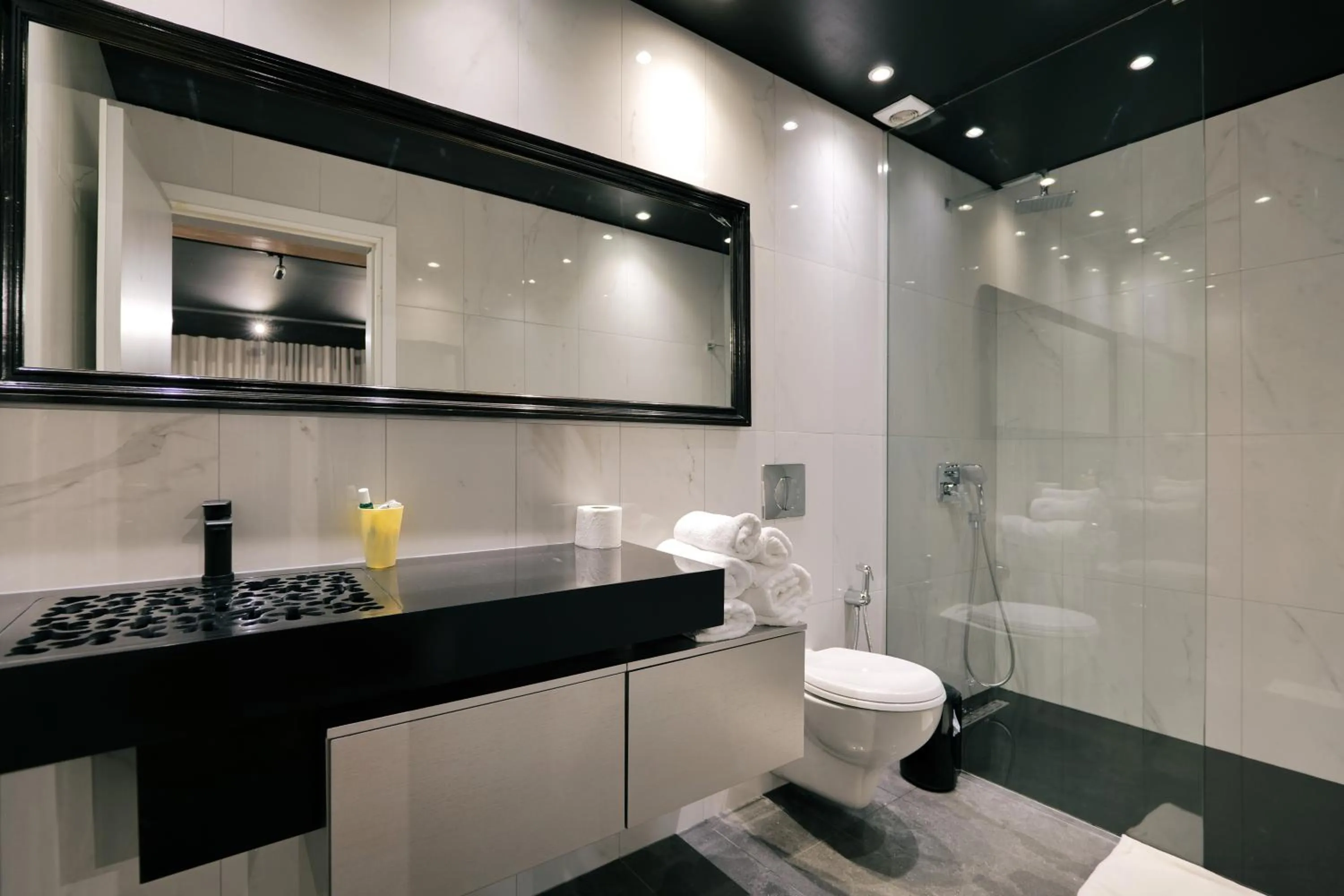 Bathroom in Porto Eda Hotel