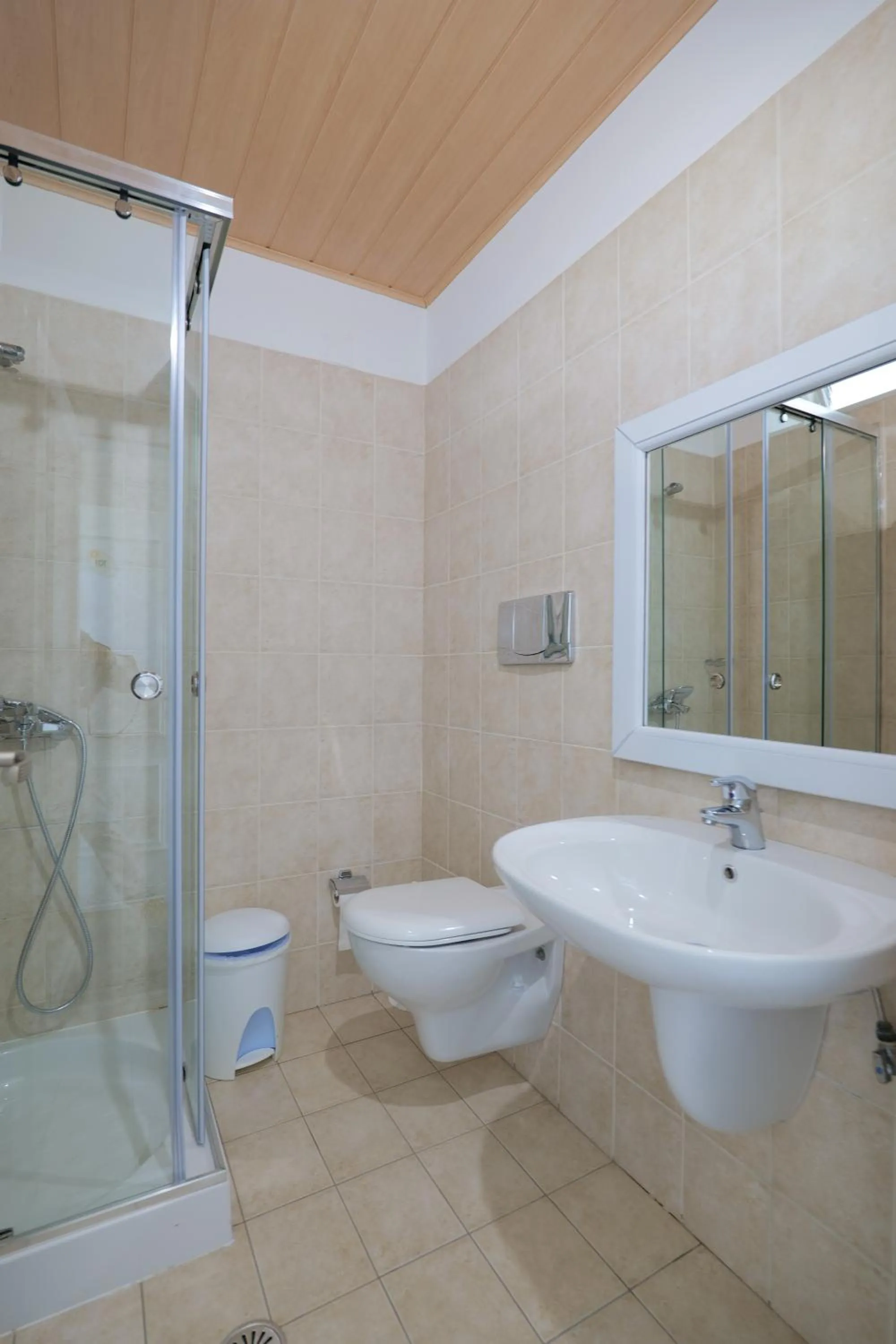 Bathroom in Porto Eda Hotel