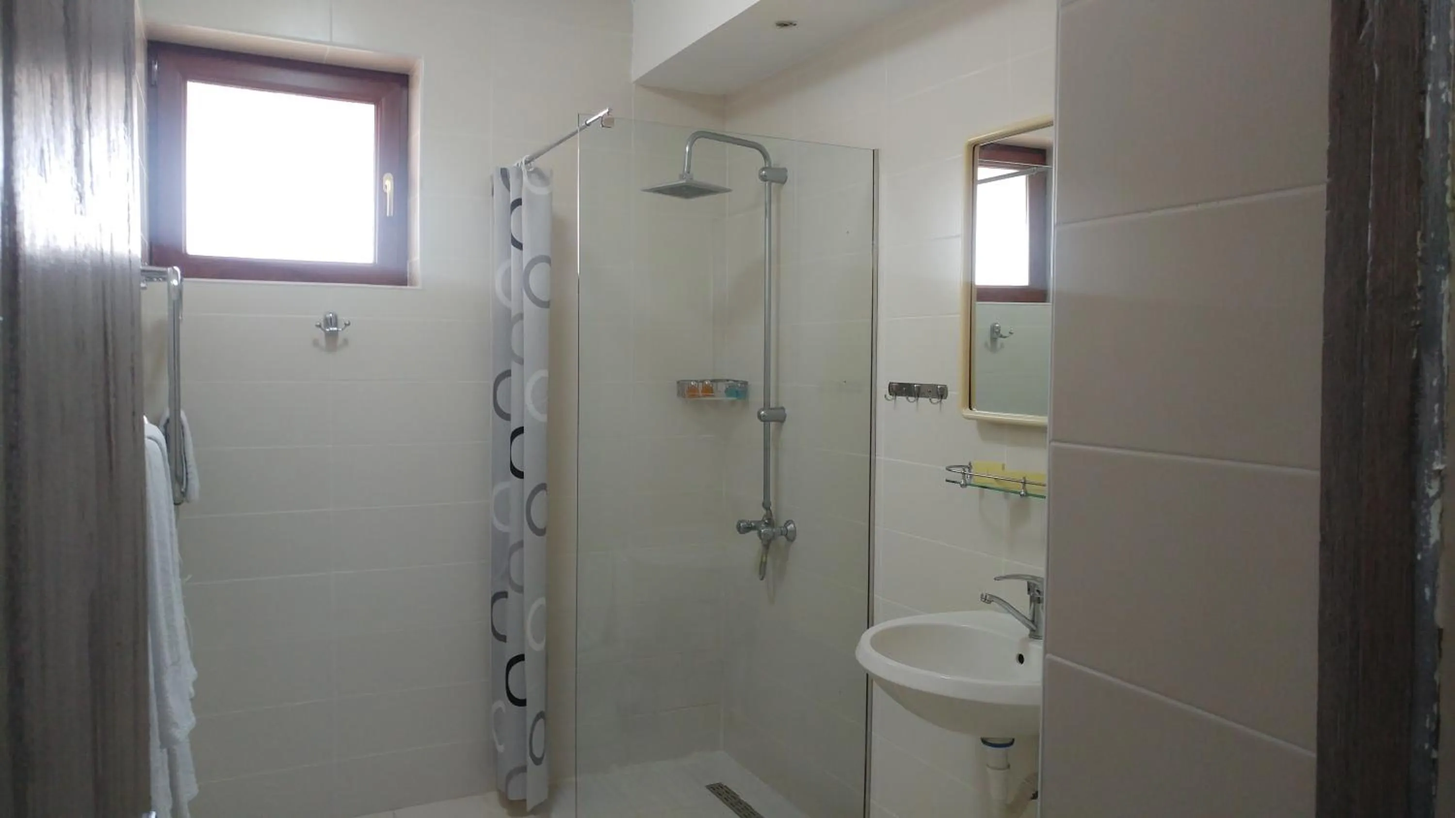 Shower in Cross Resort Hotel