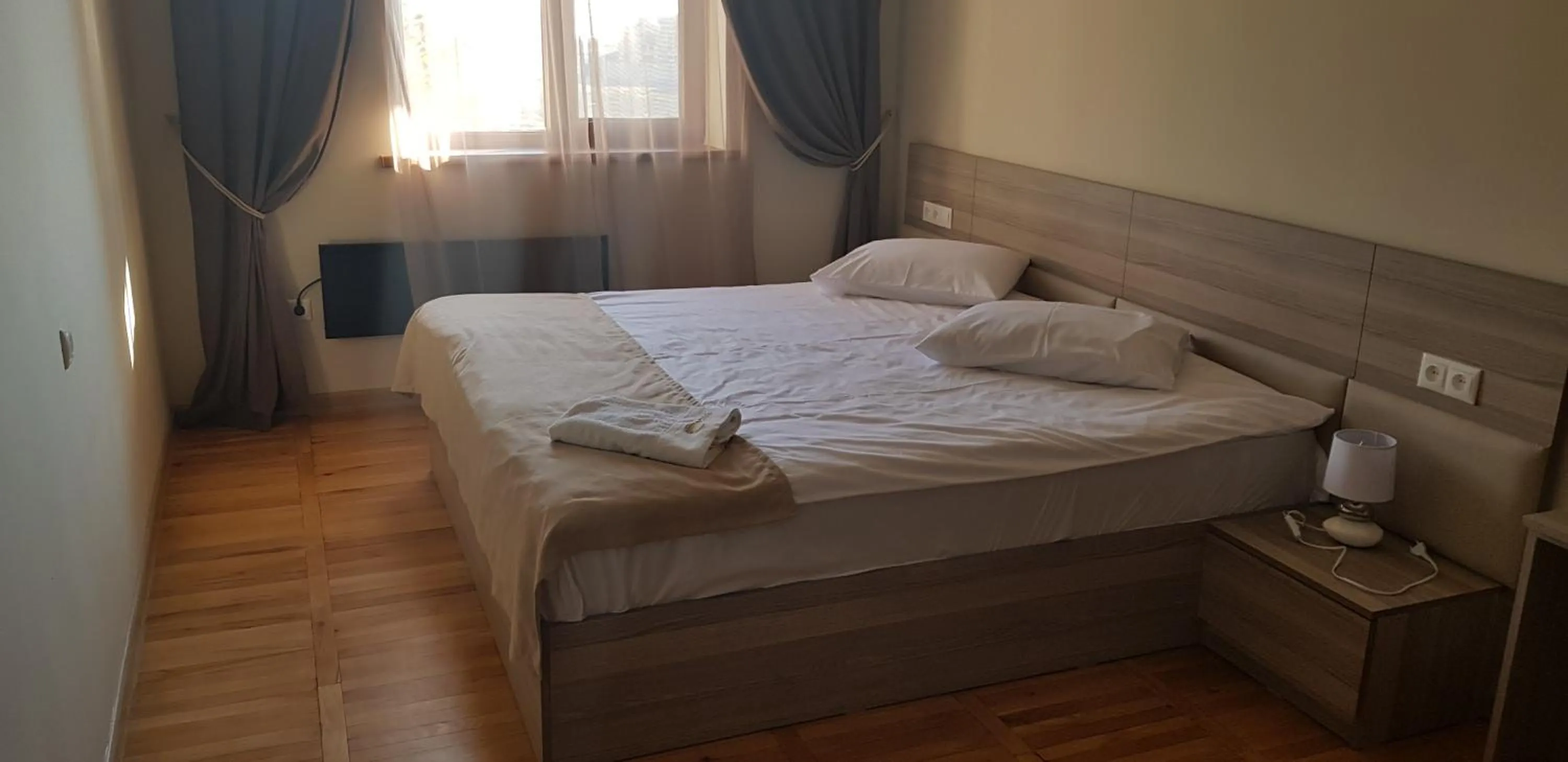 Bedroom, Bed in Cross Resort Hotel