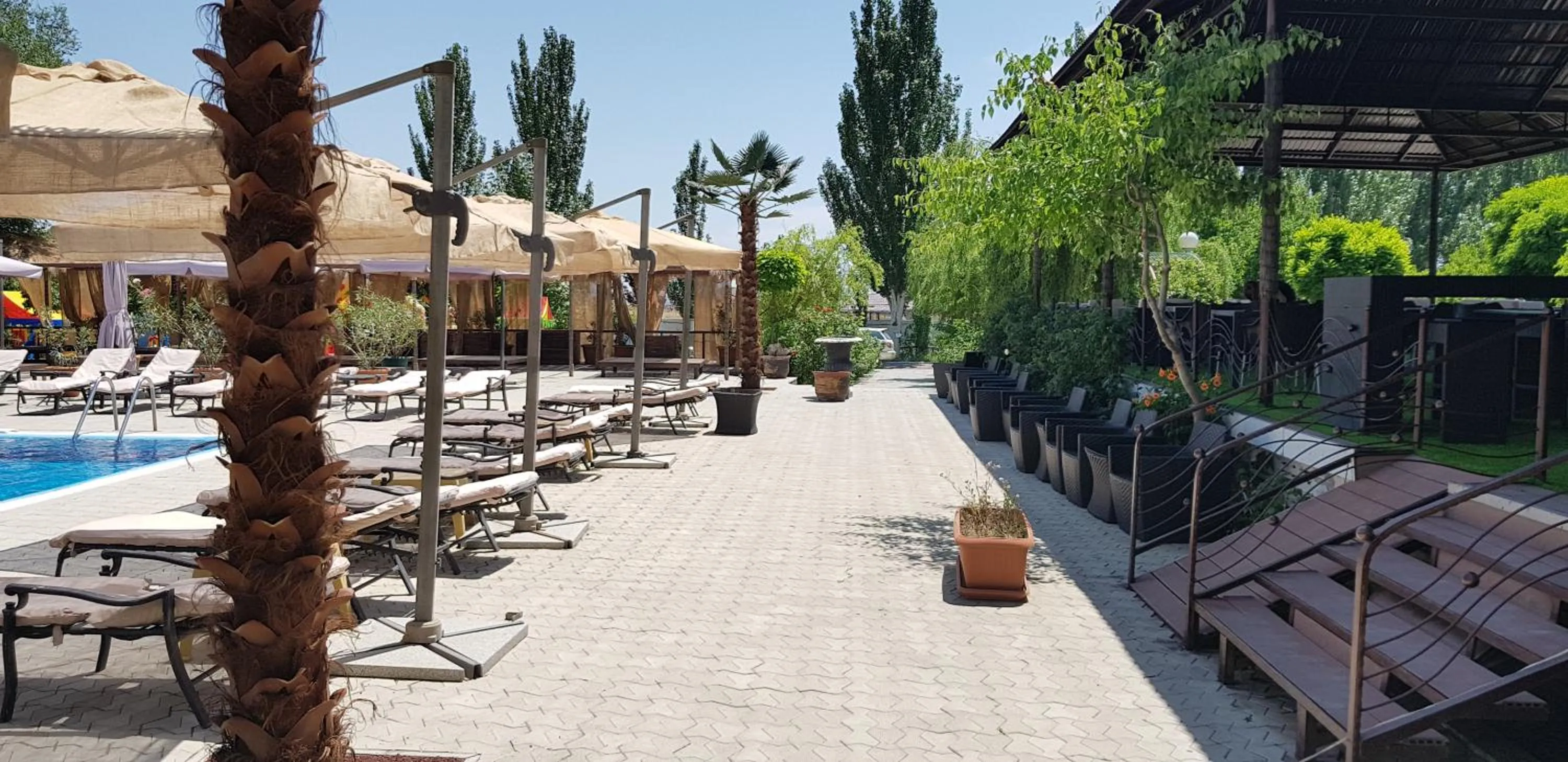 Pool view in Cross Resort Hotel