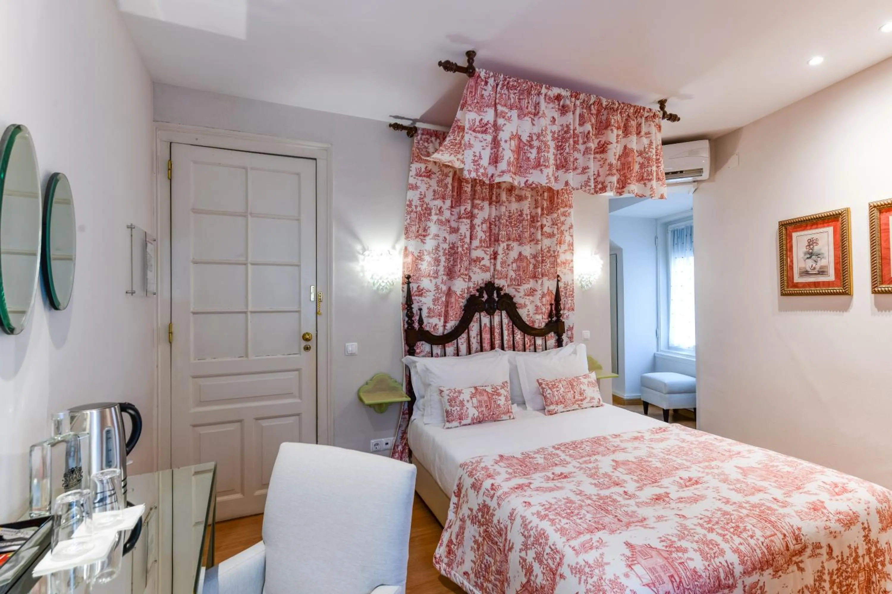 Bedroom, Bed in Casa de Sao Mamede Hotel