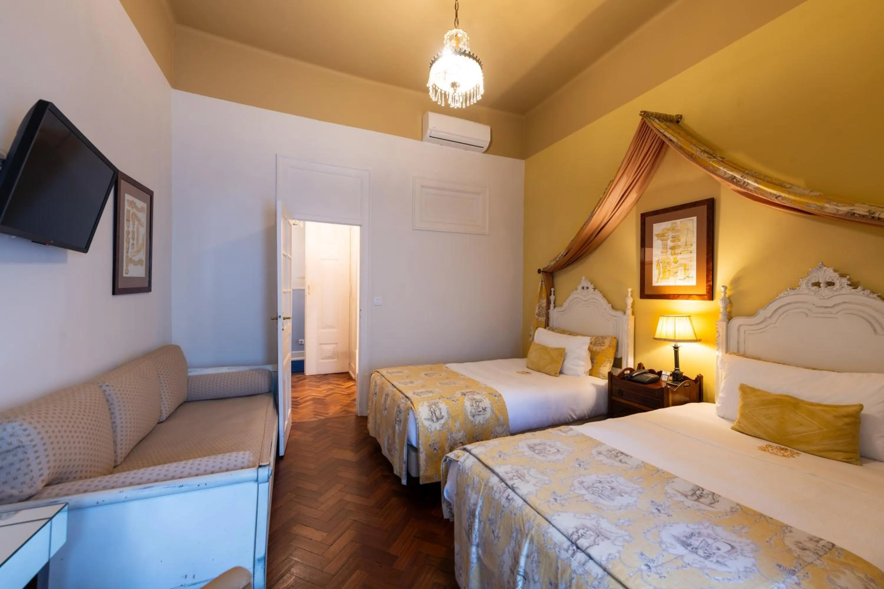 Bedroom, Bed in Casa de Sao Mamede Hotel