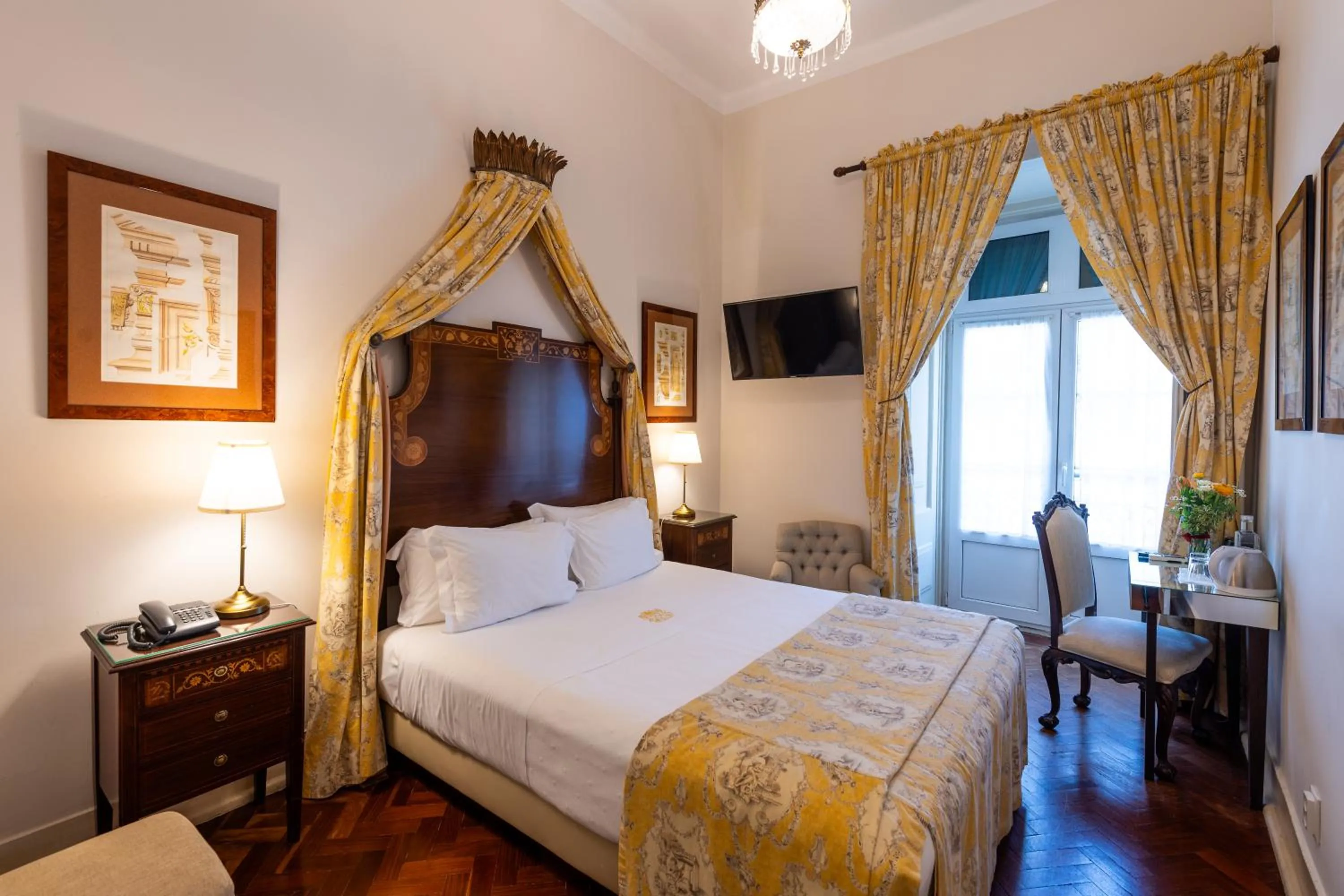 Bedroom, Bed in Casa de Sao Mamede Hotel