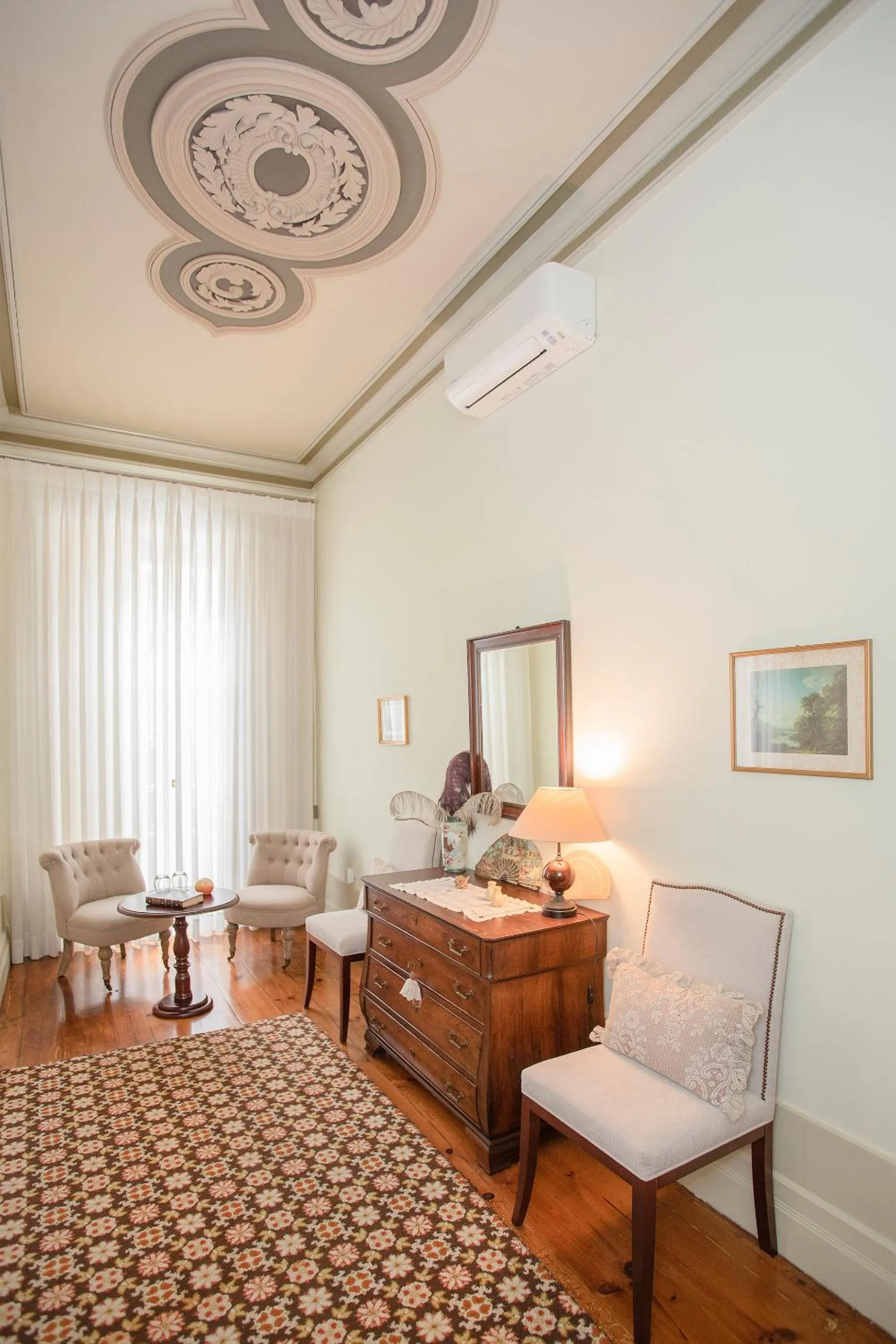 Living room in Palace Museum & National Monument - Espaço Palmeiras