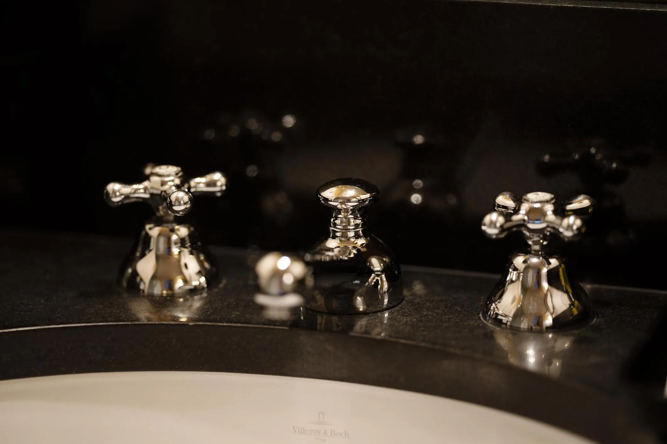 Bathroom in Hotel Odeon Saint-Germain