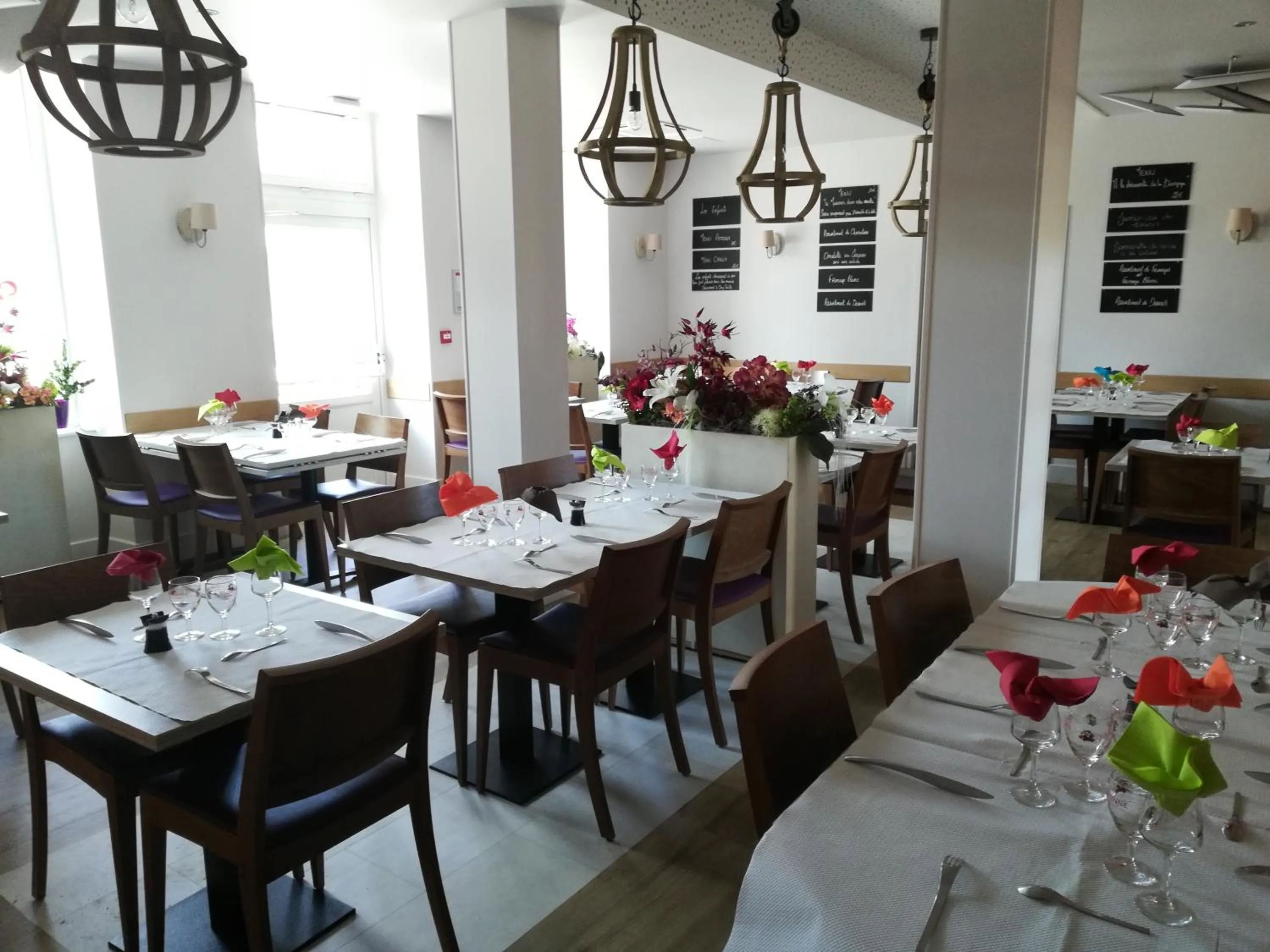 Restaurant/places to eat in Hôtel de la Poste Chez Cécile