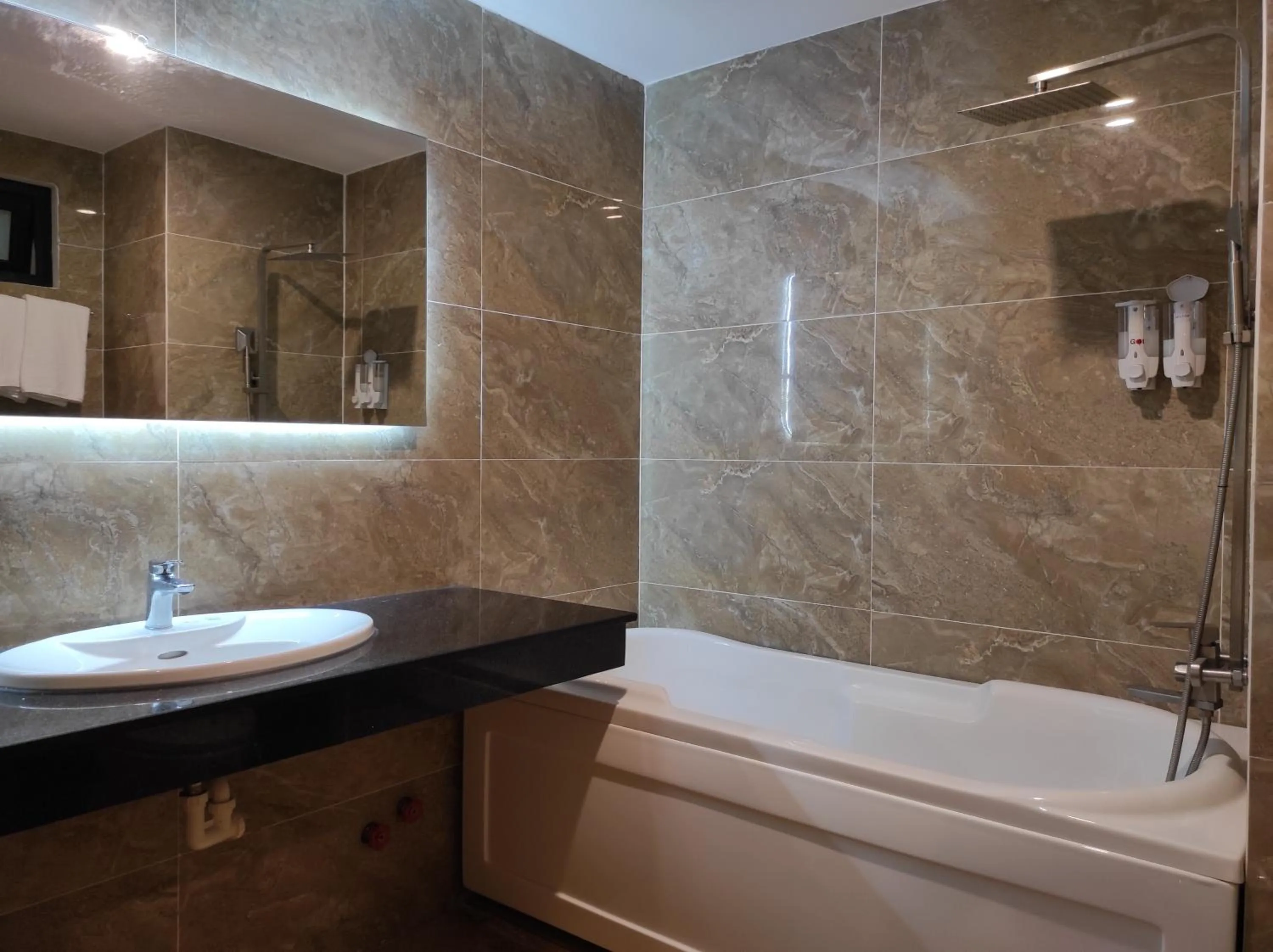 Bathroom in HỒNG HẢI 2 HOTEL