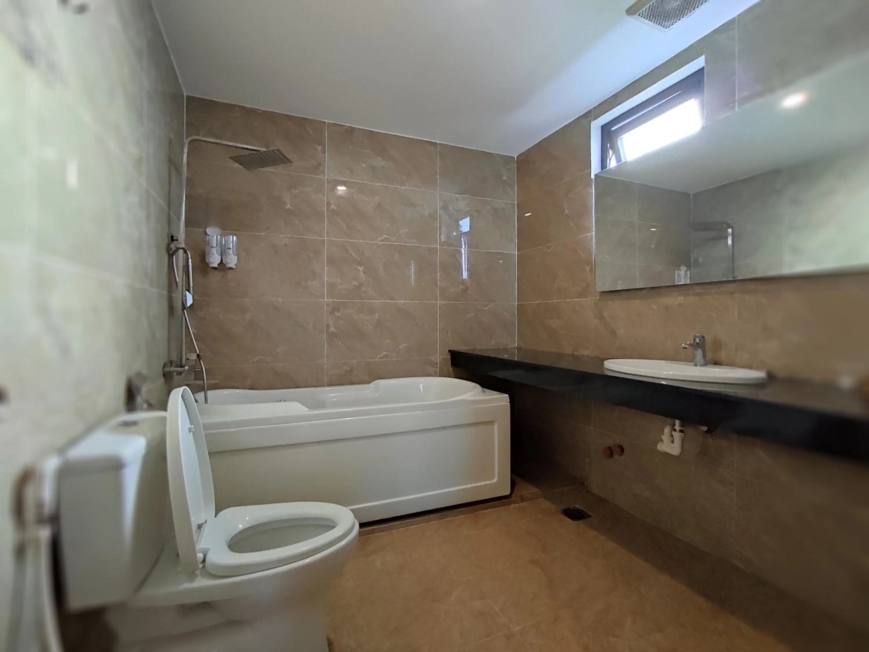 Bathroom in HỒNG HẢI 2 HOTEL