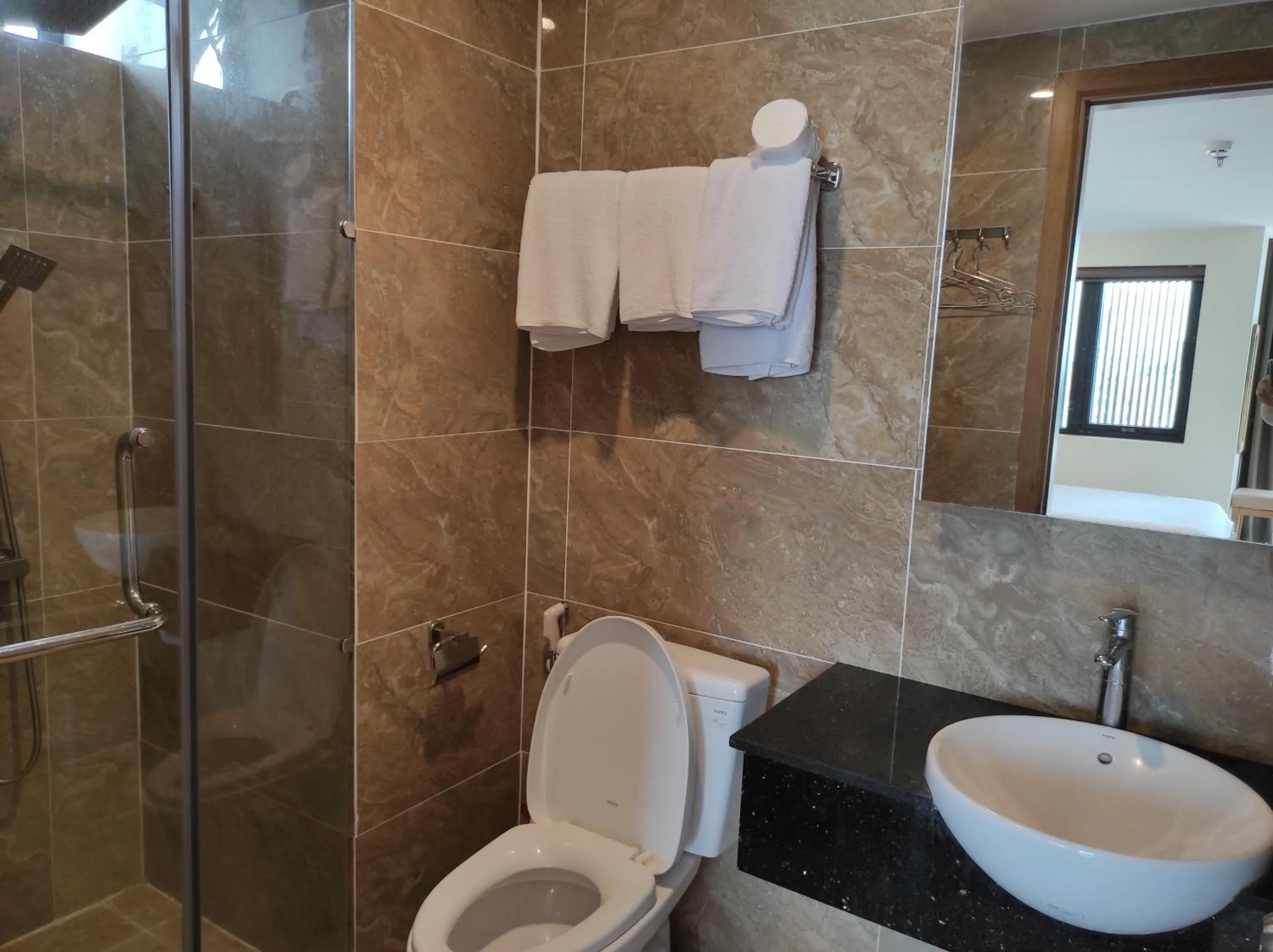 Toilet in HỒNG HẢI 2 HOTEL