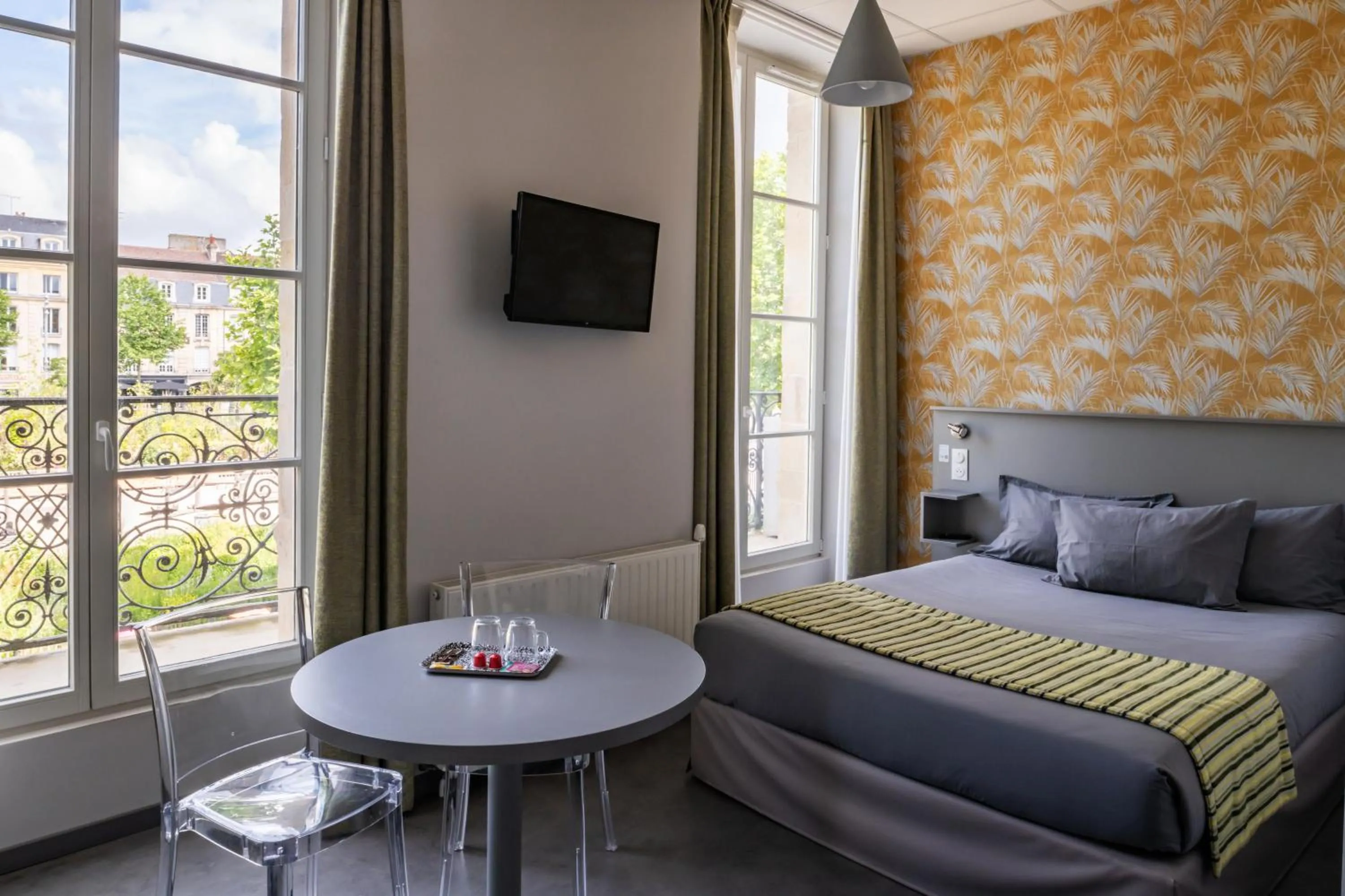 Bed in Smart Appart Caen République