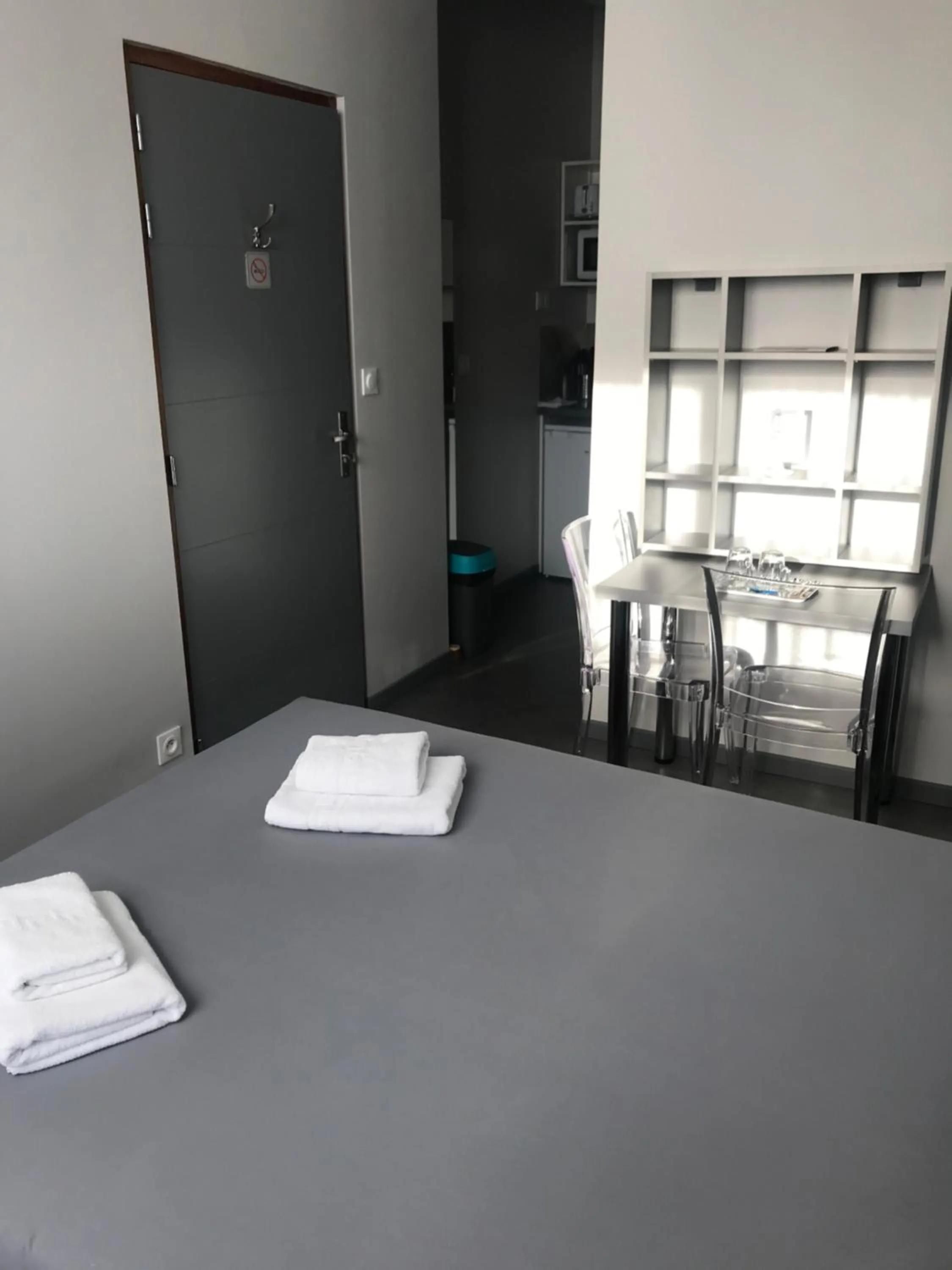 Bed in Smart Appart Caen République