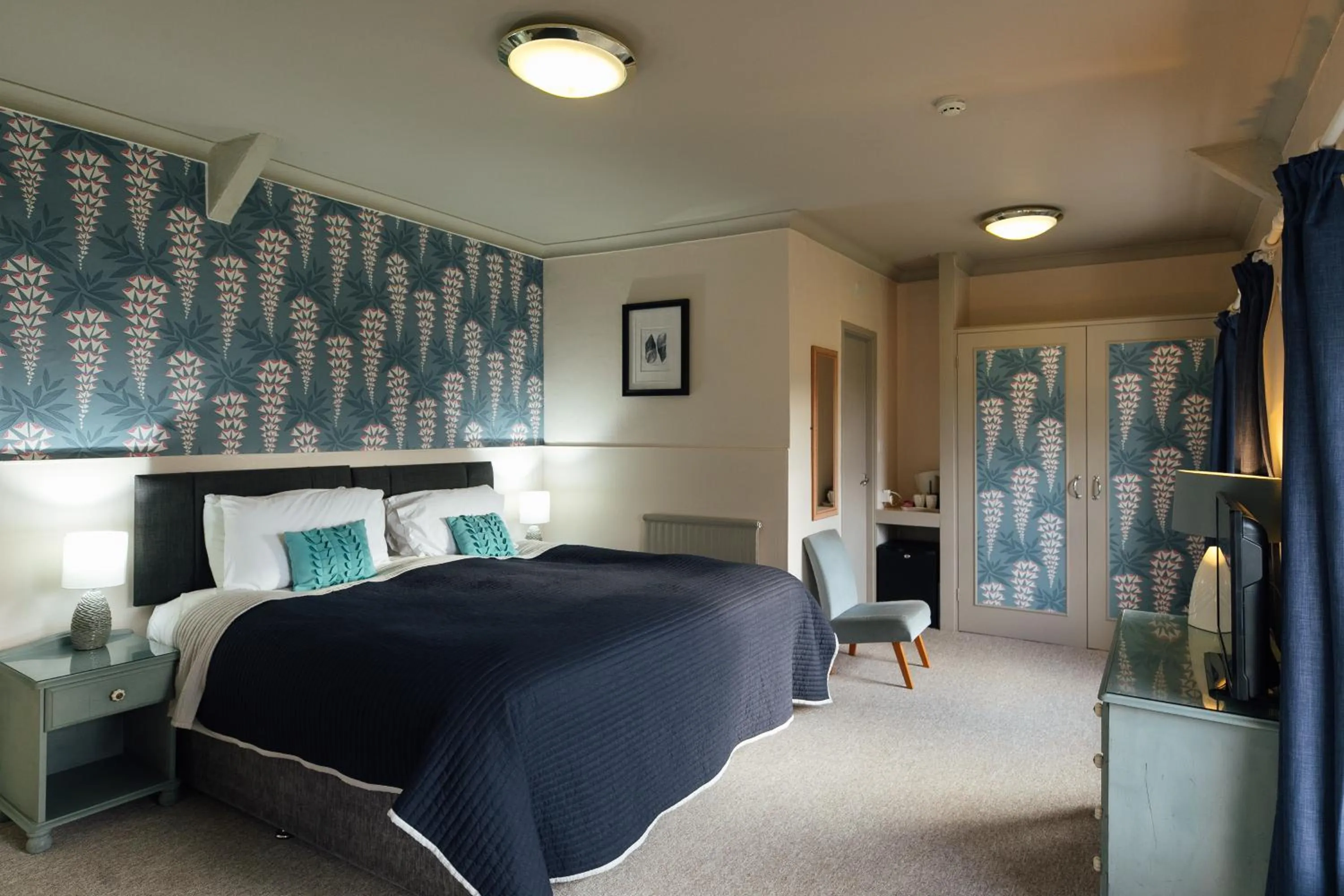 Bed in Castlemead Country House By The Sea