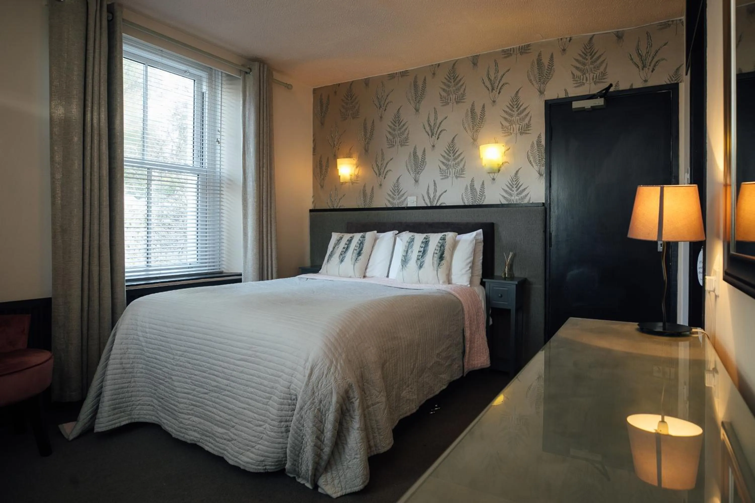 Pets, Bed in Castlemead Country House By The Sea