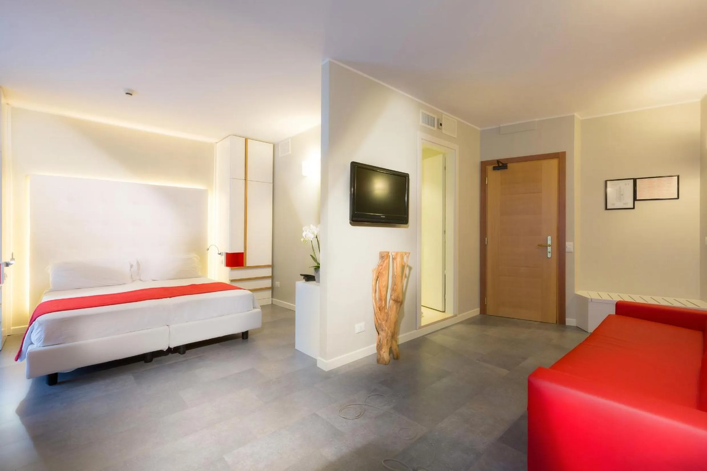 Photo of the whole room, Bed in Hotel Garden Sea Wellness & Spa 4 stelle superior