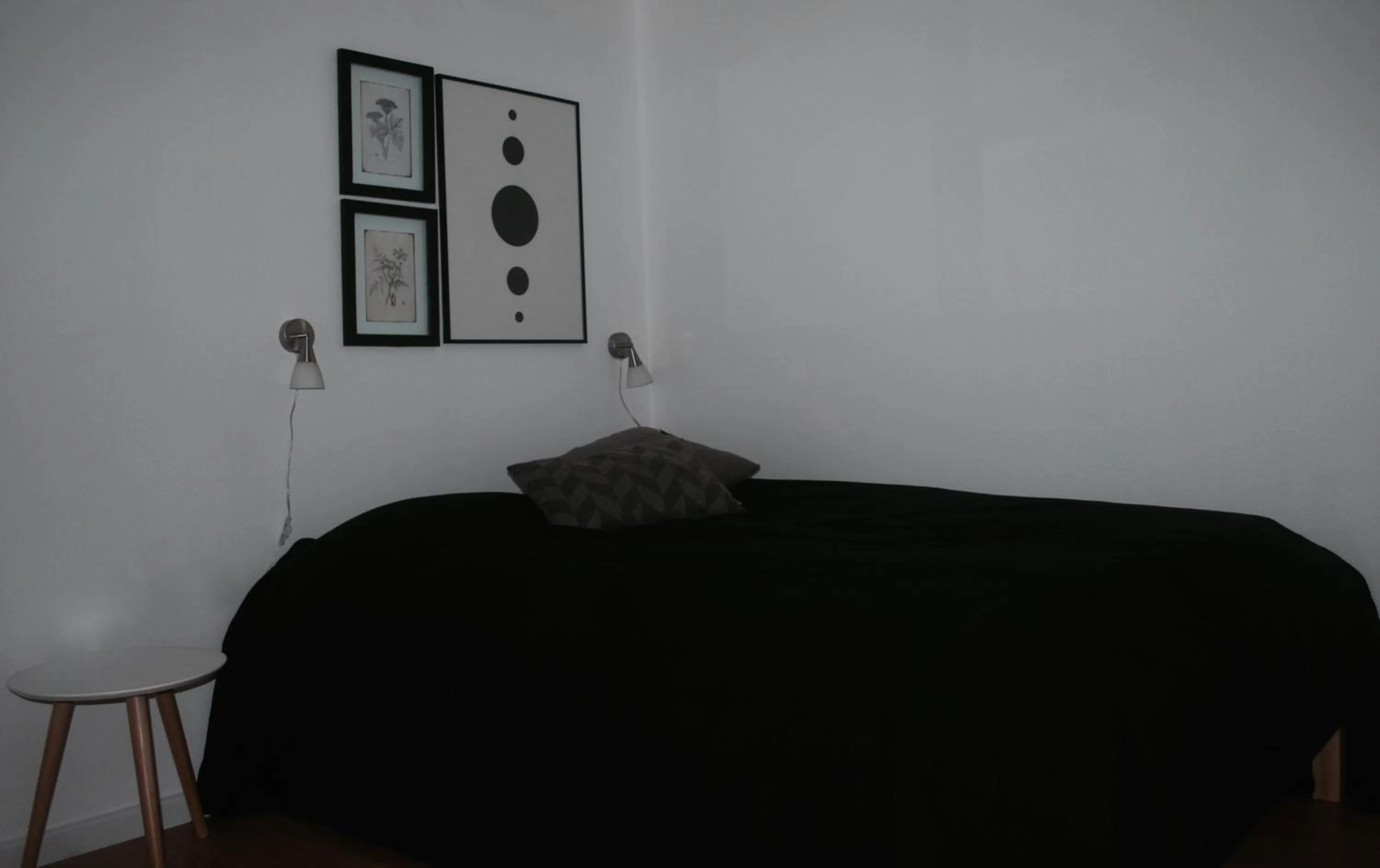 Bedroom, Bed in Adventure Park Apartments