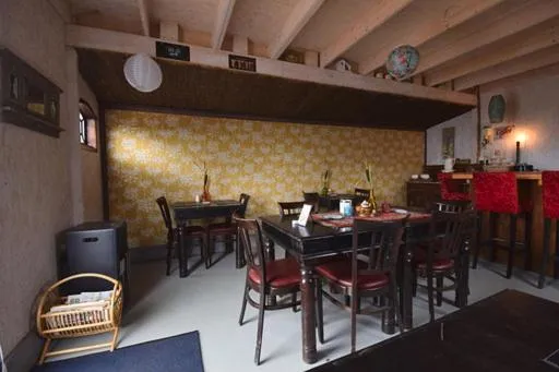 Restaurant/places to eat in Sfeervol Appartement Het Knooppunt