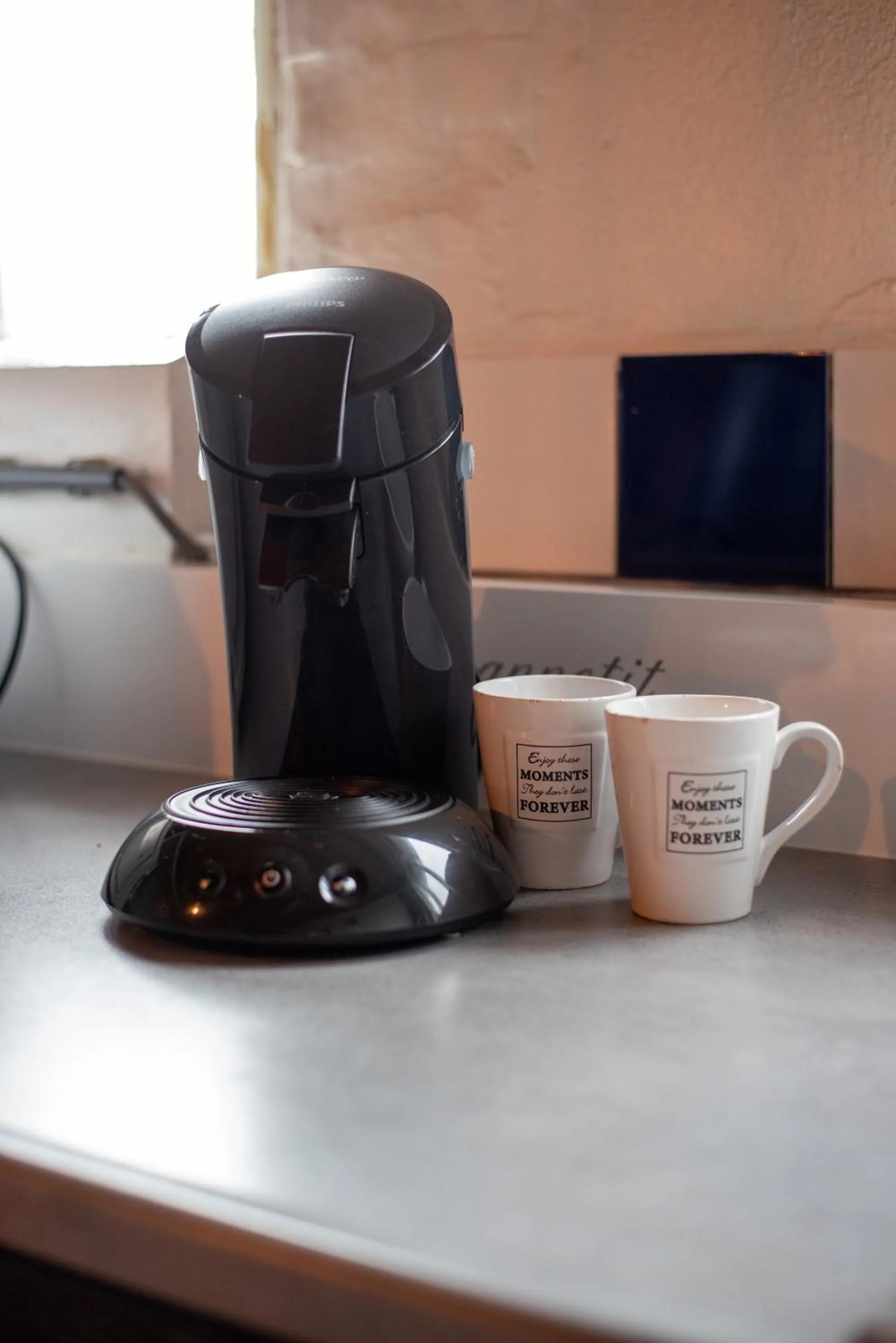 Coffee/tea facilities in Sfeervol Appartement Het Knooppunt