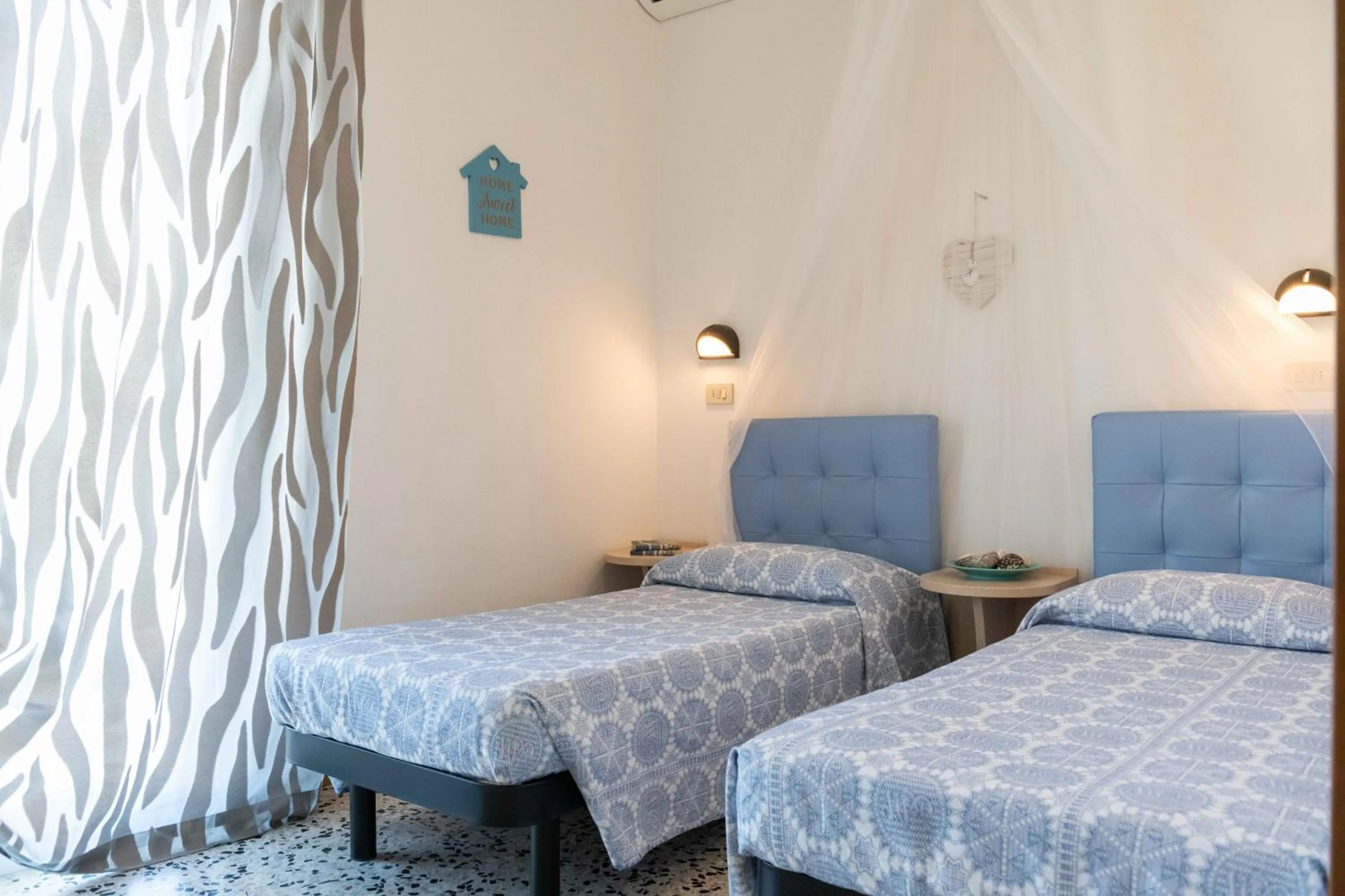Bed in Hotel Smart Cervia B&B