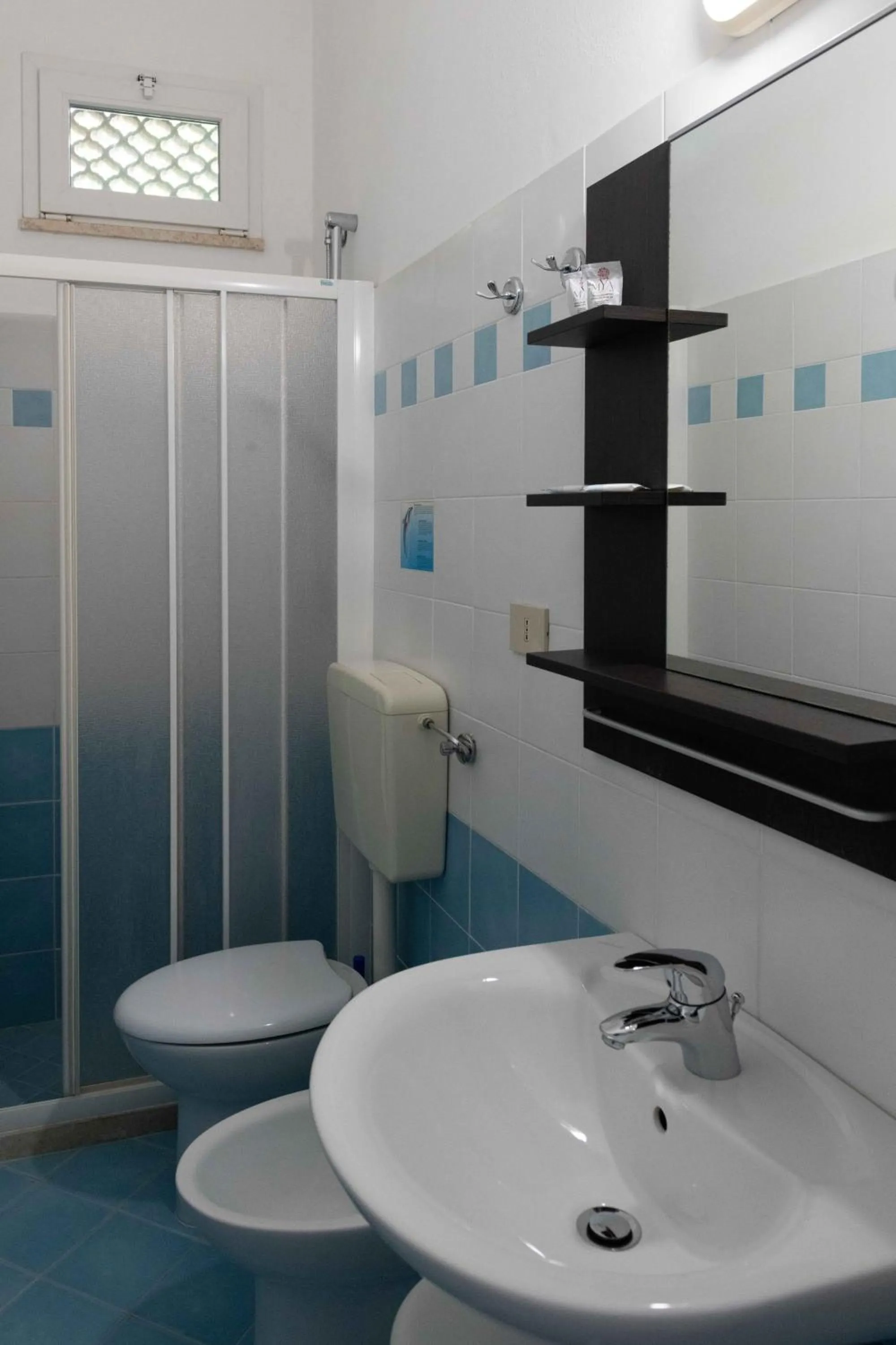 Toilet in Hotel Smart Cervia B&B