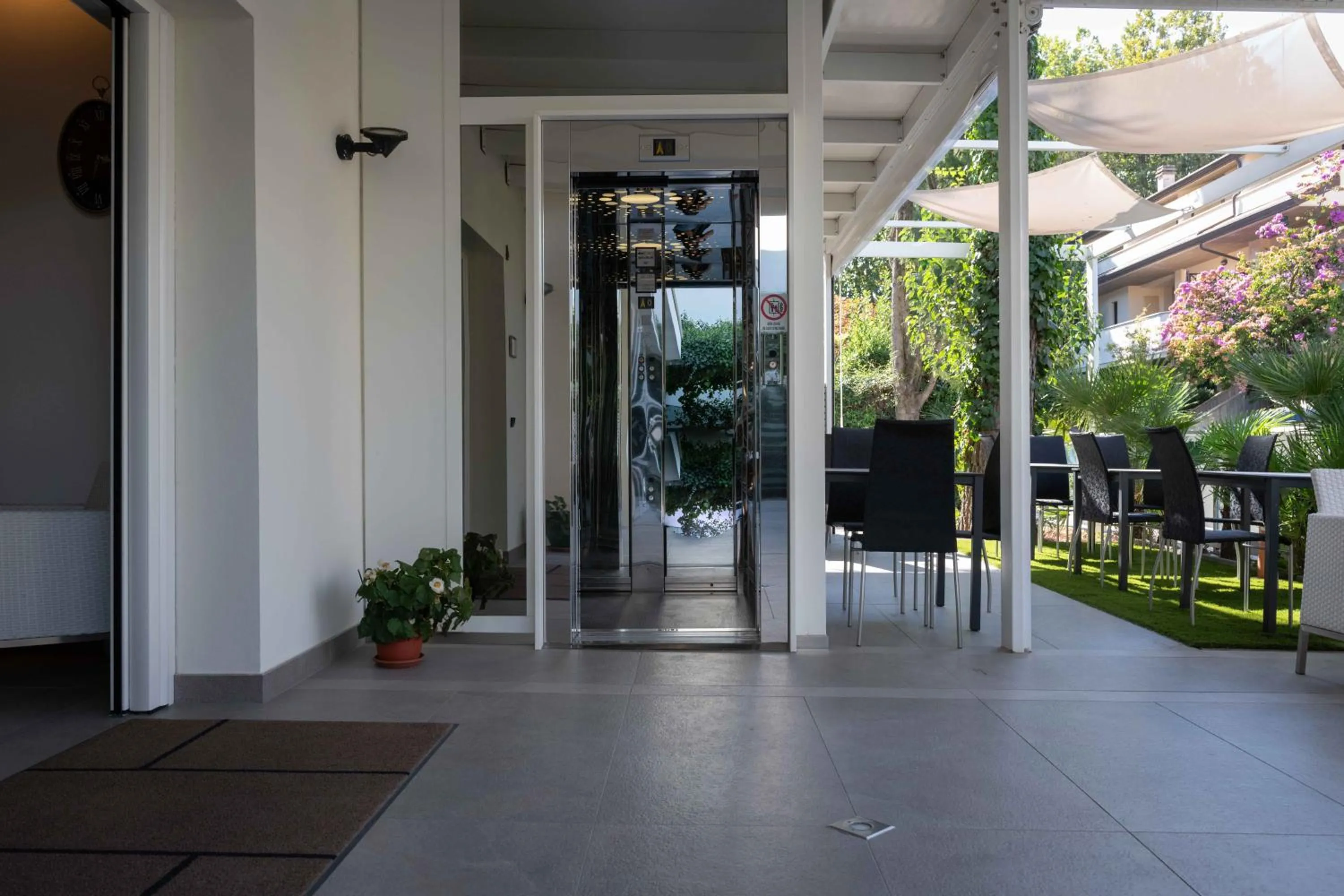 Property building in Hotel Smart Cervia B&B