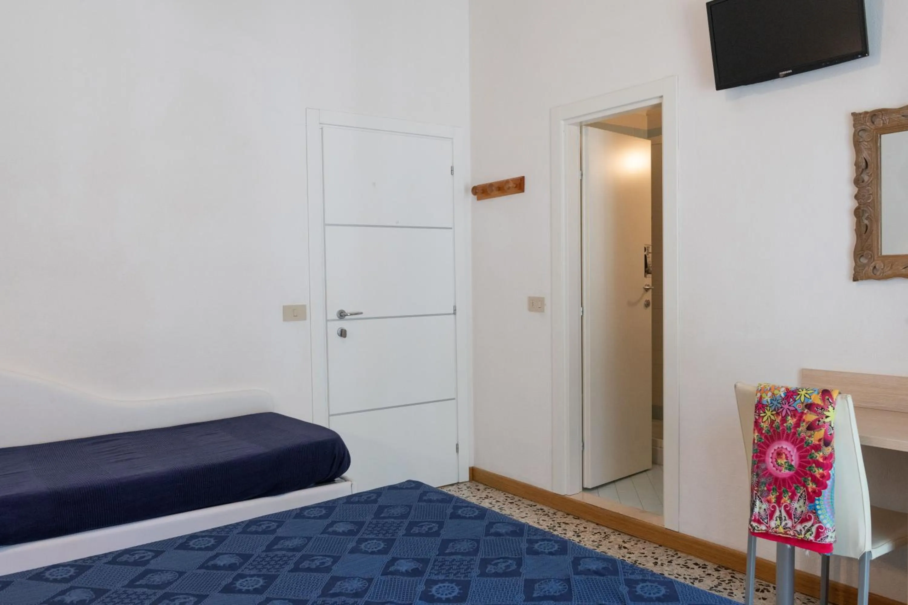 Bed in Hotel Smart Cervia B&B