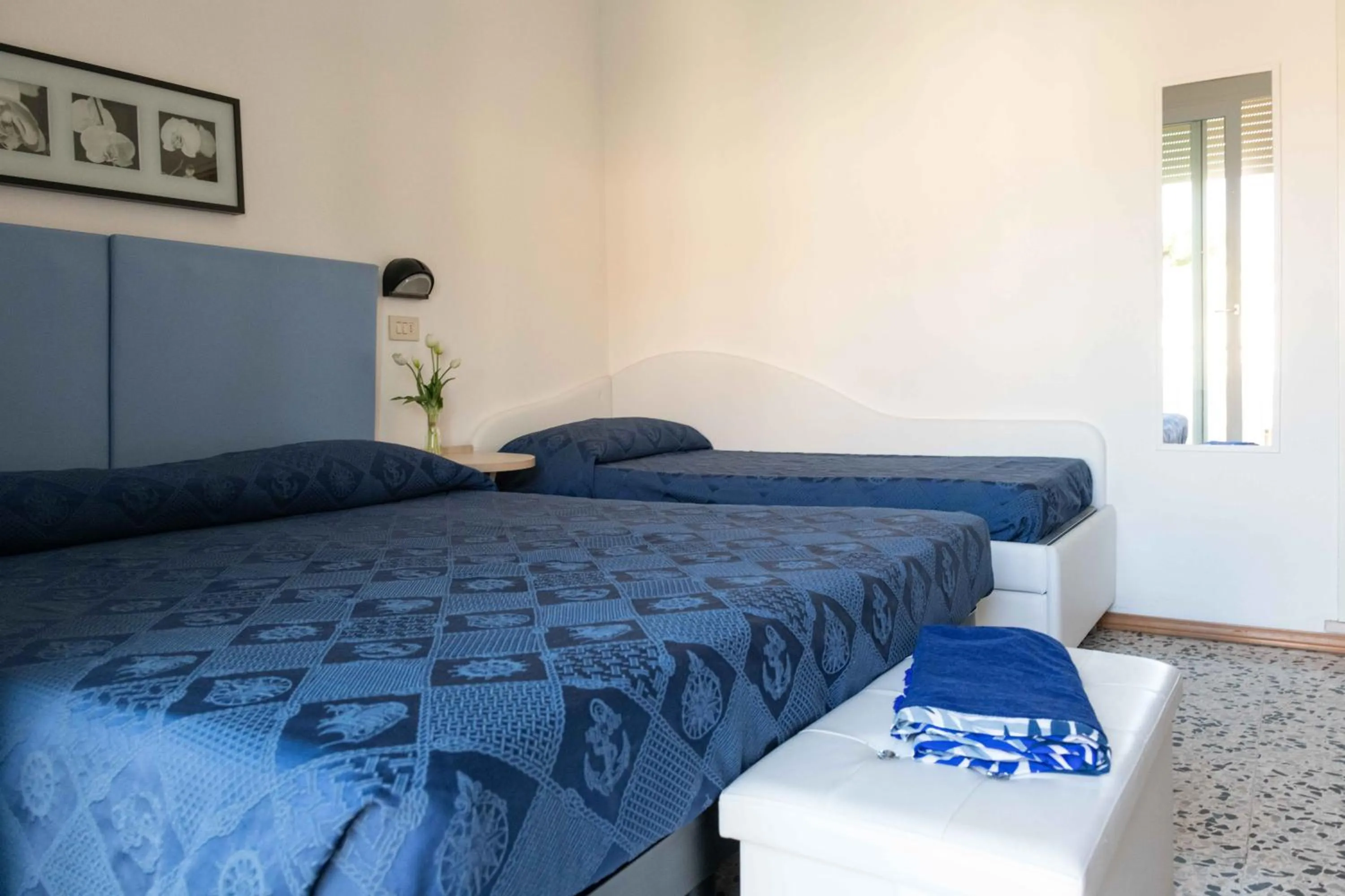 Bed in Hotel Smart Cervia B&B