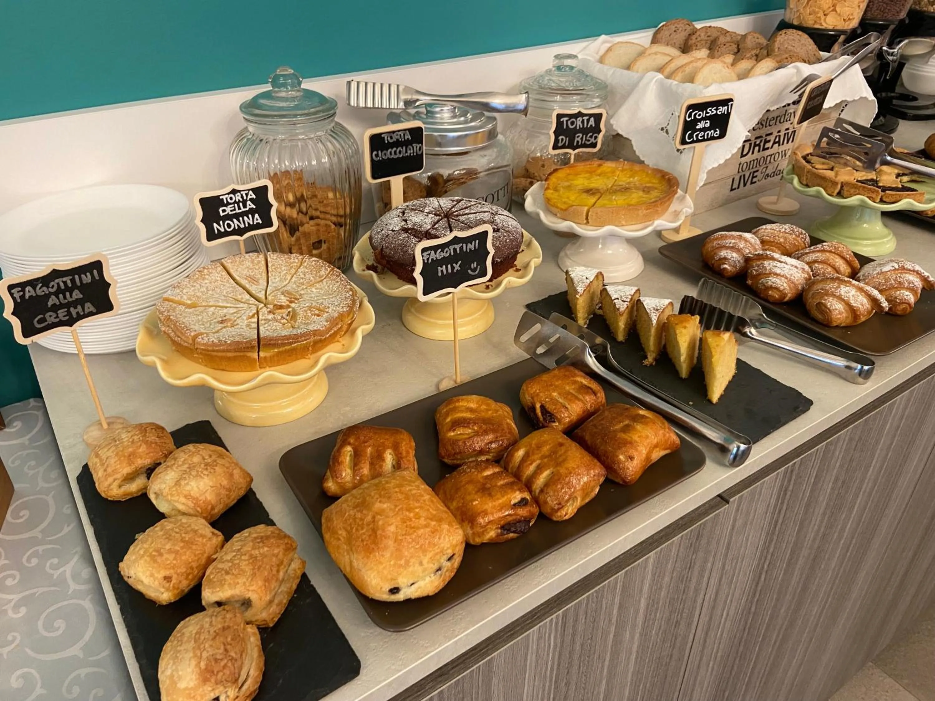 Breakfast in Hotel Smart Cervia B&B