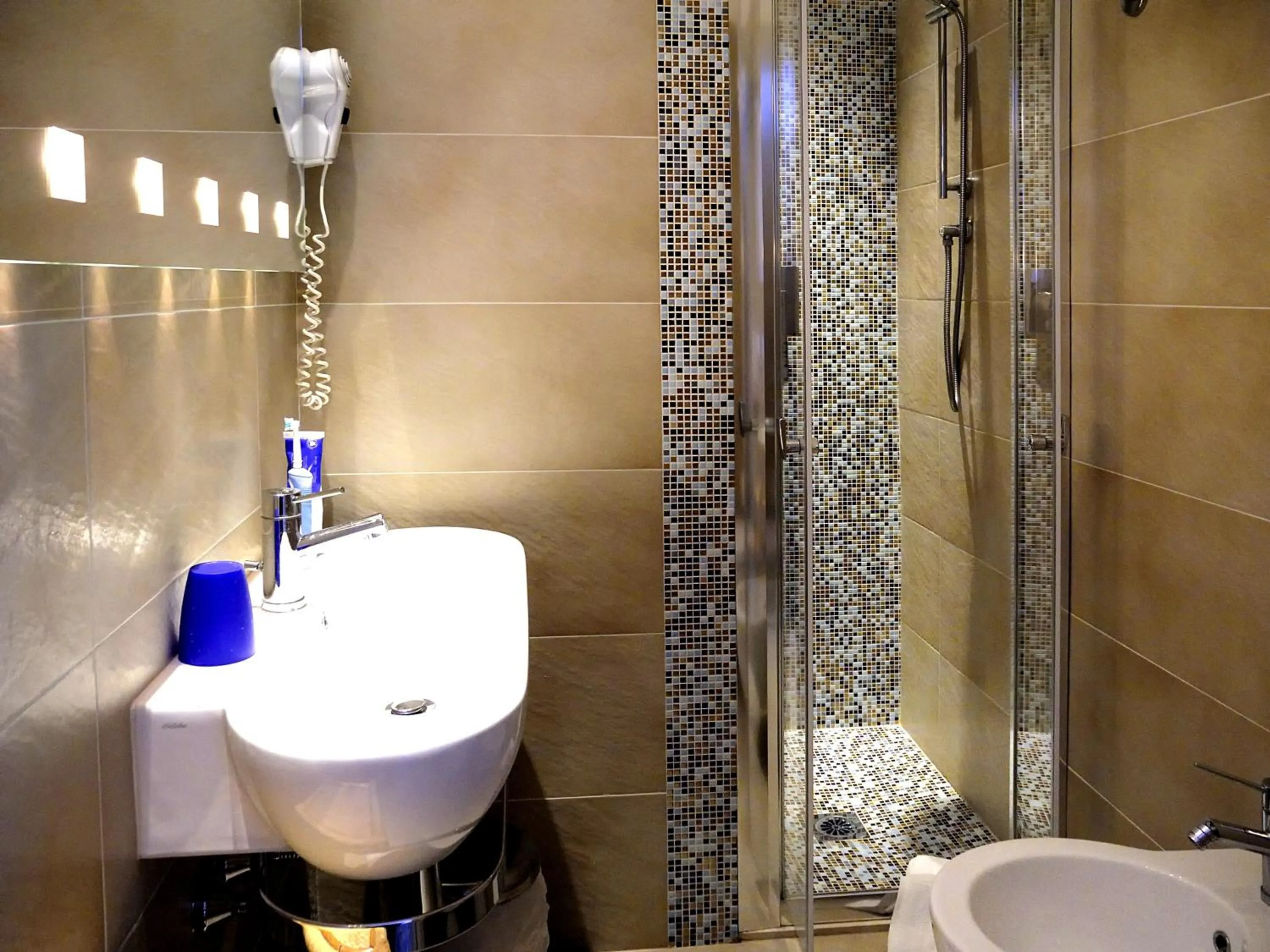 Shower in Hotel Smart Cervia B&B