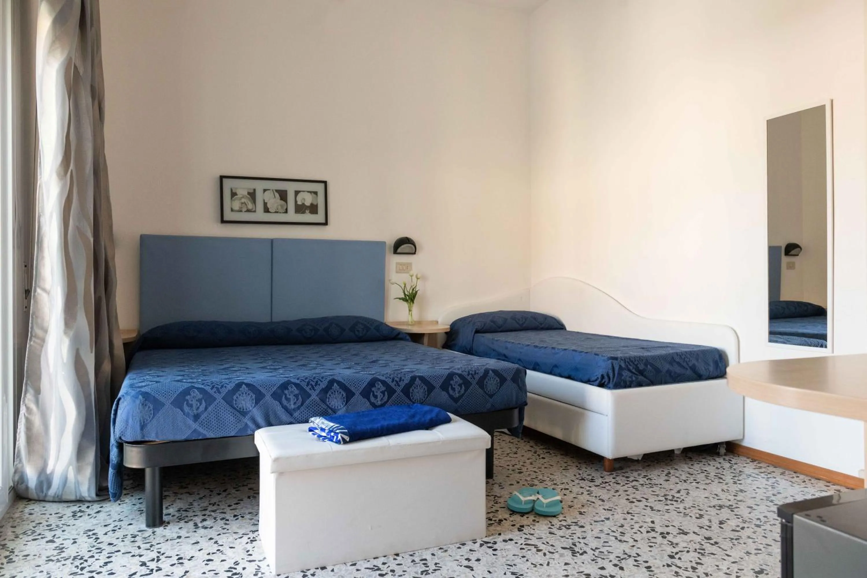 Bed in Hotel Smart Cervia B&B