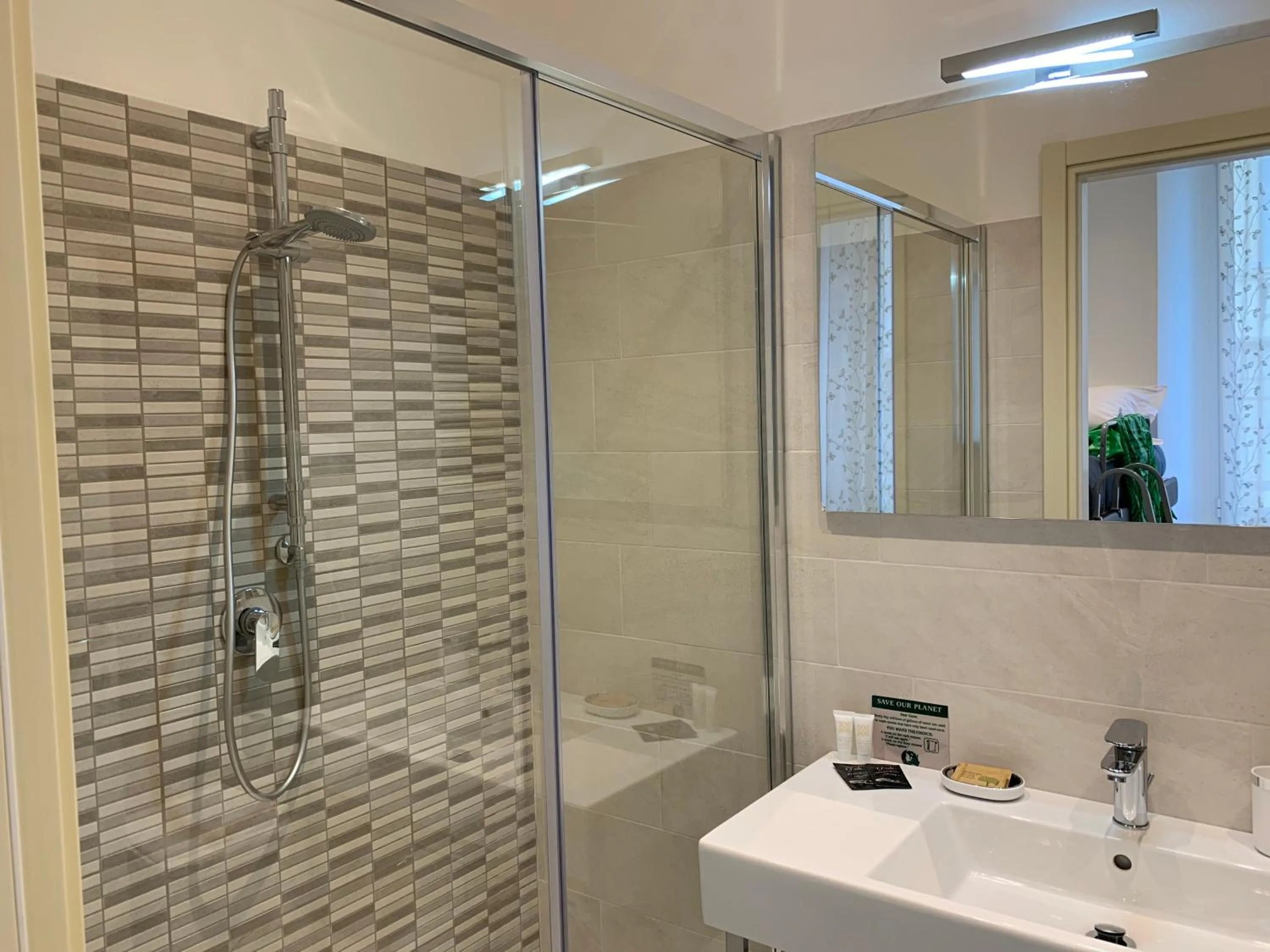 Bathroom in Affittacamere Sapore di Mare