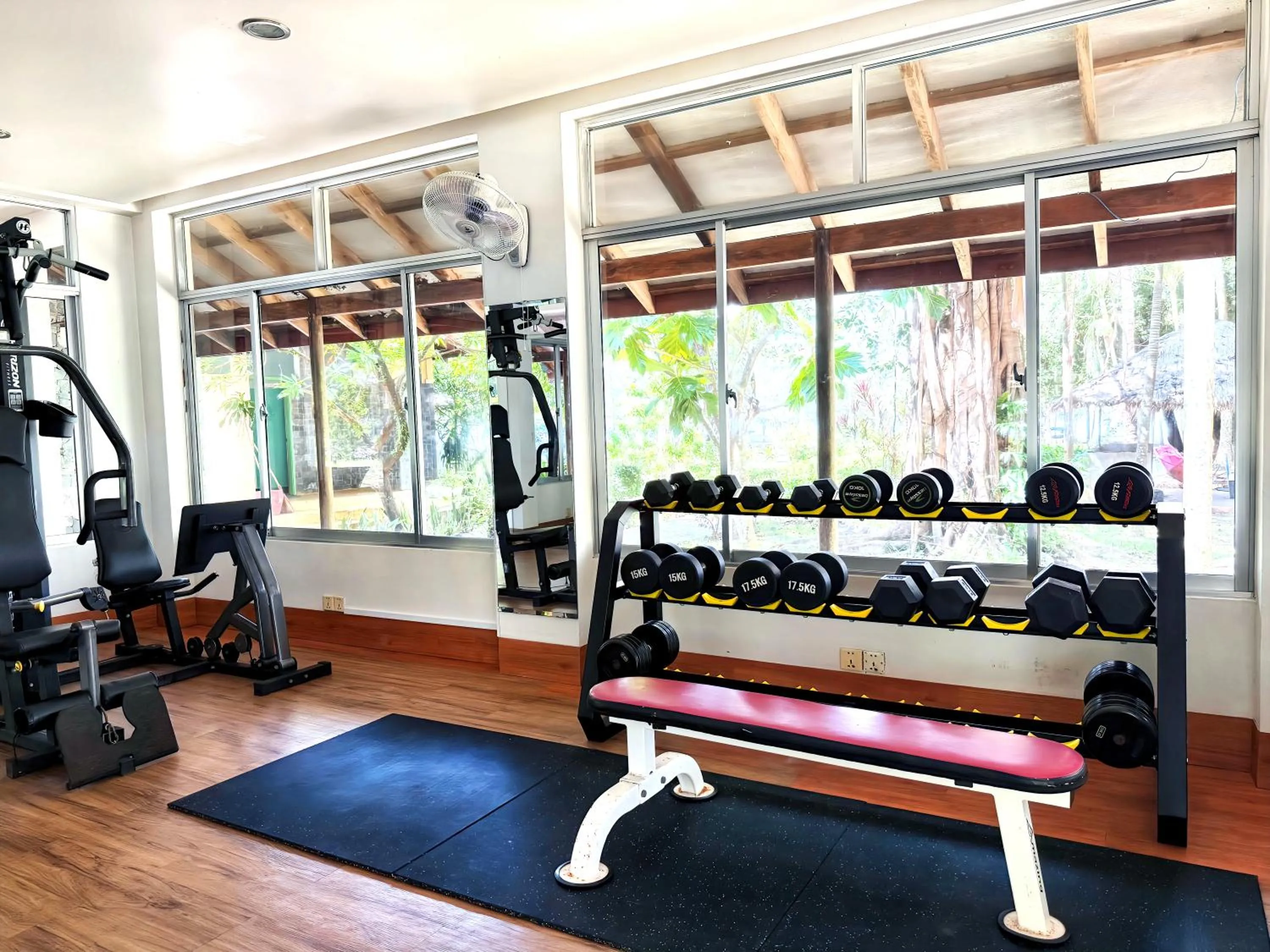 Fitness centre/facilities in Nataya Round House Coral Bay Resort