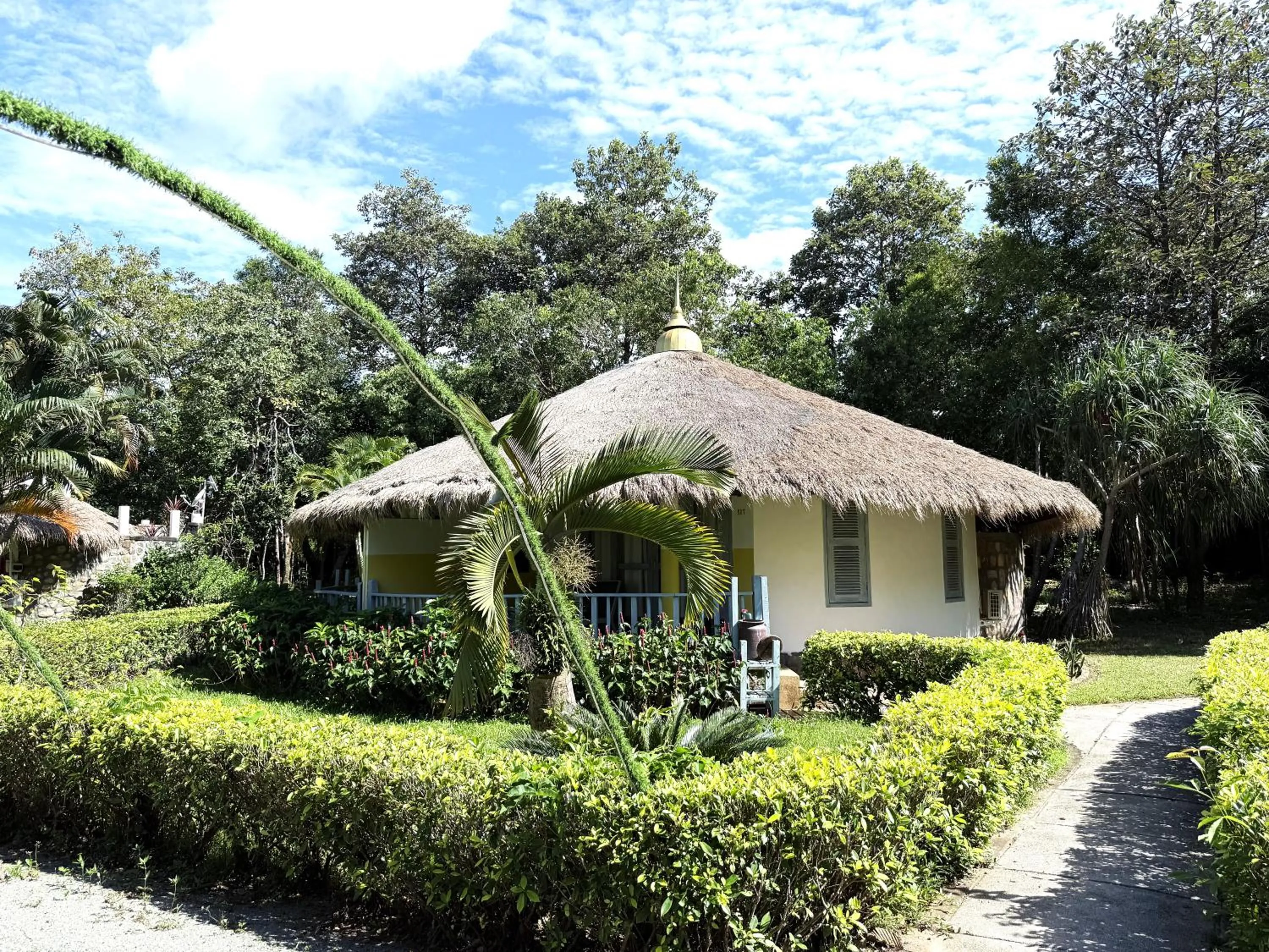 Property building in Nataya Round House Coral Bay Resort