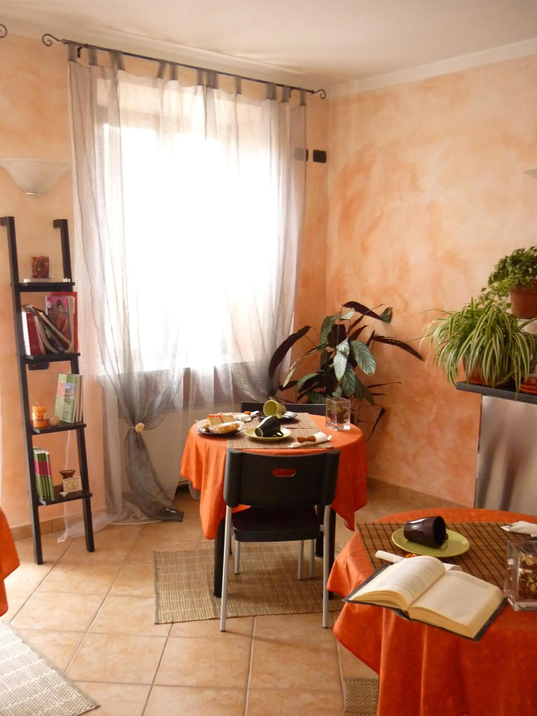 Restaurant/places to eat in Antica Corte