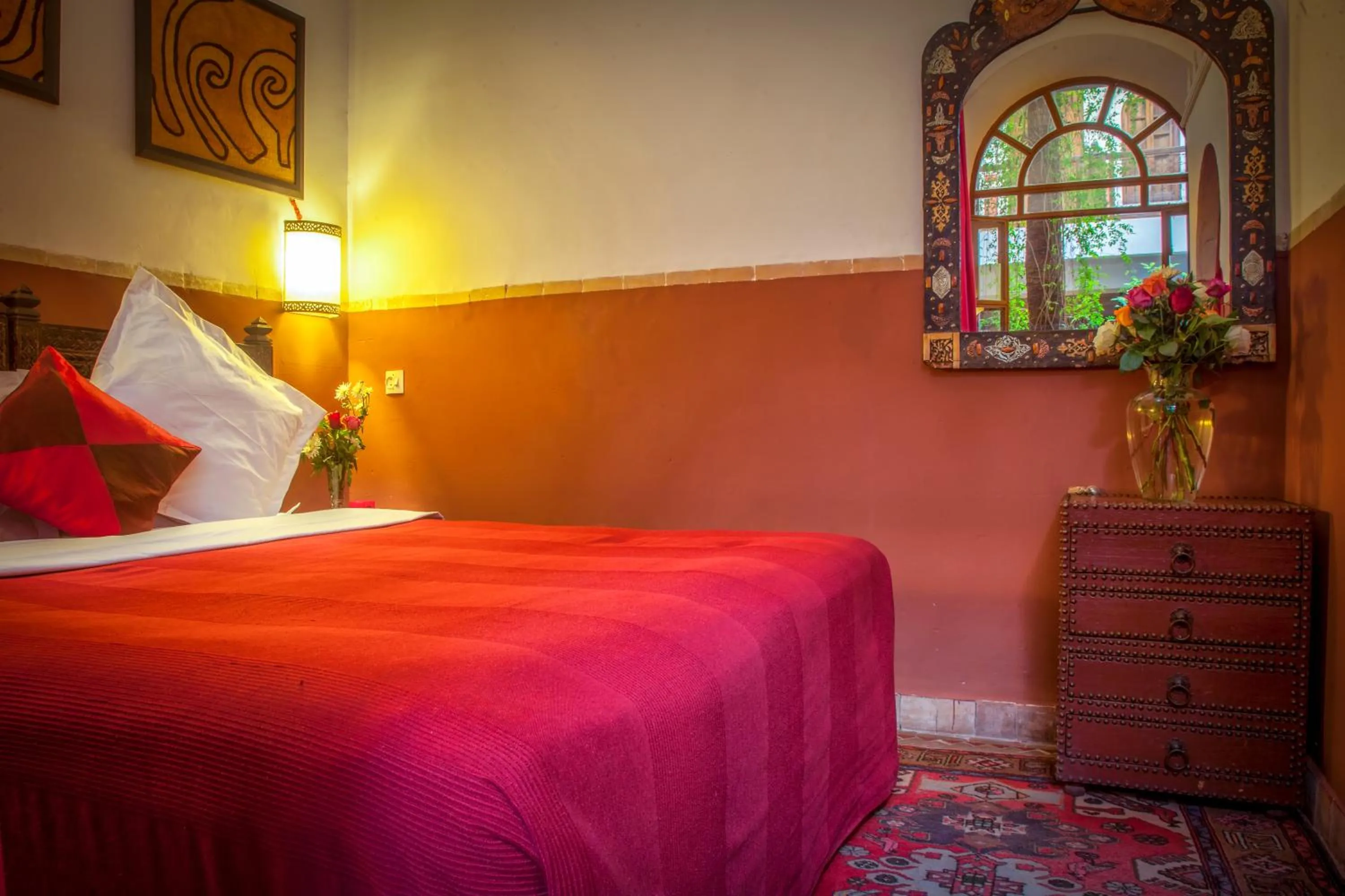 Decorative detail, Bed in Riad Sable Chaud
