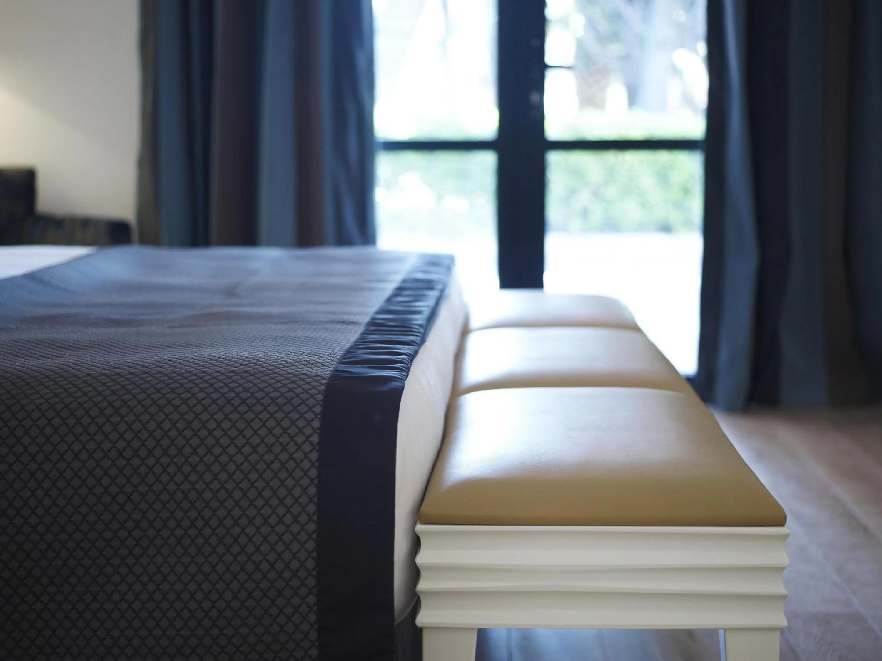 Bedroom, Bed in Mercure Marseille Centre Bompard La Corniche