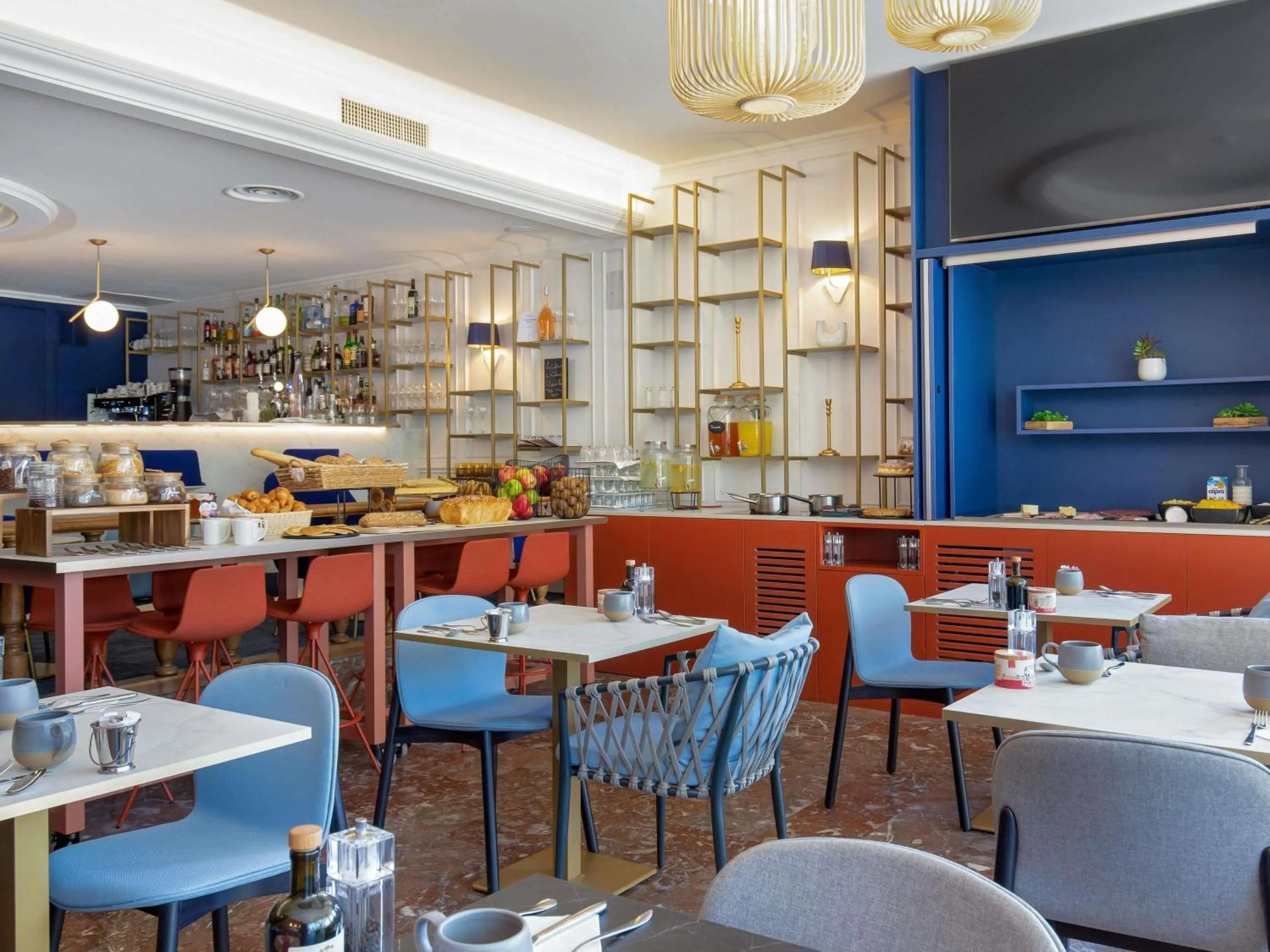 Breakfast in Mercure Marseille Centre Bompard La Corniche