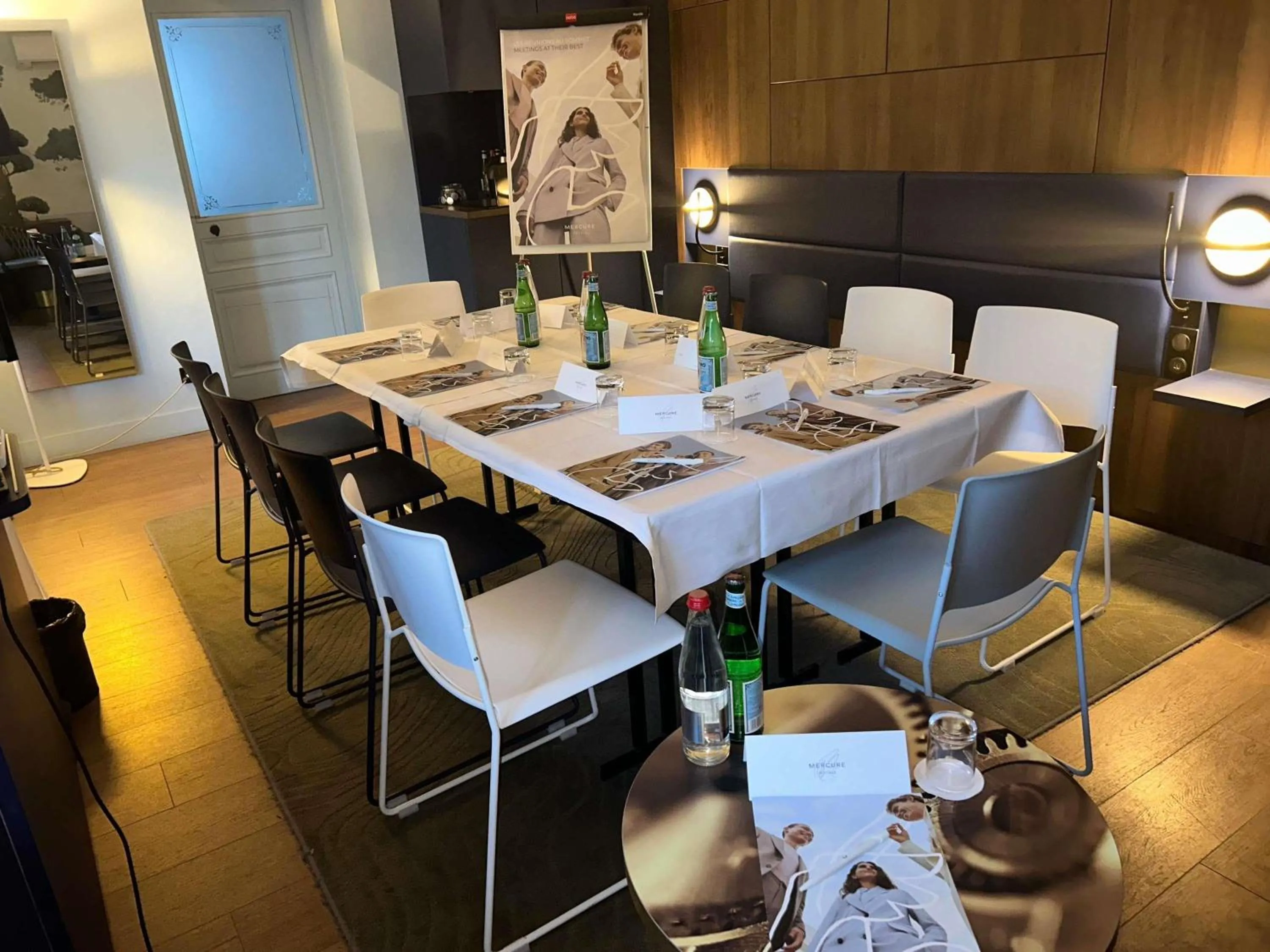 Meeting/conference room in Mercure Marseille Centre Bompard La Corniche