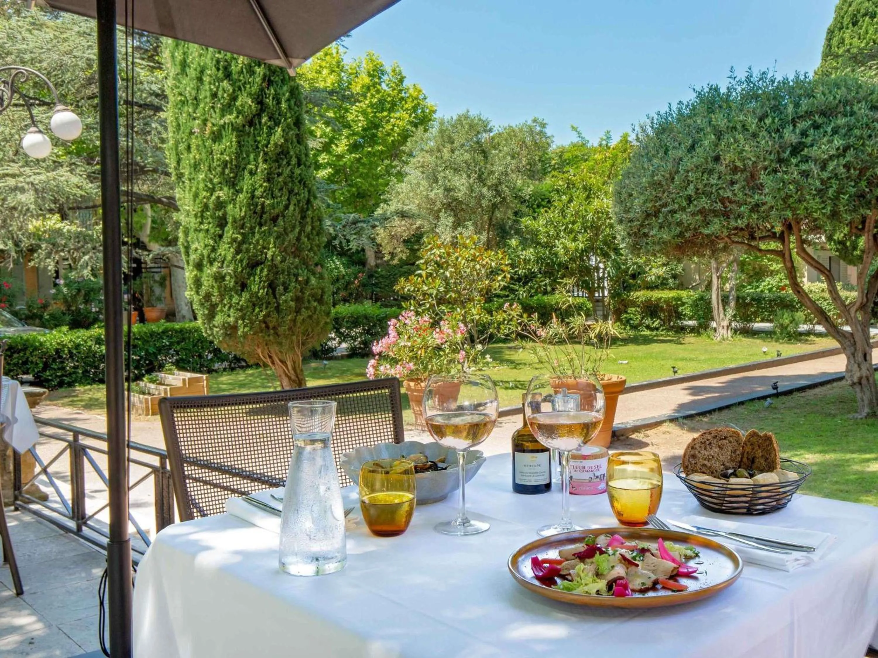 Property building in Mercure Marseille Centre Bompard La Corniche