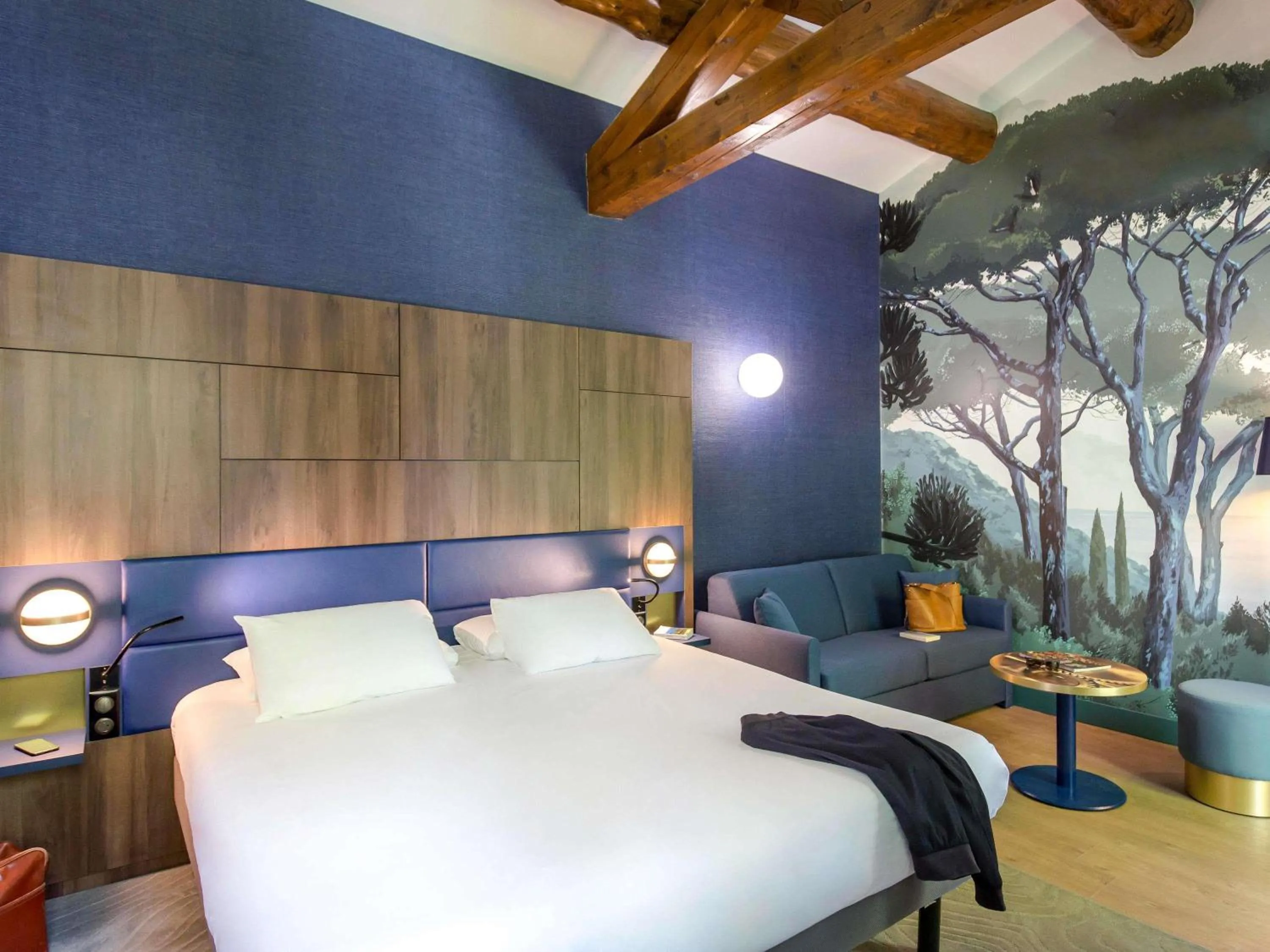 Bedroom, Bed in Mercure Marseille Centre Bompard La Corniche