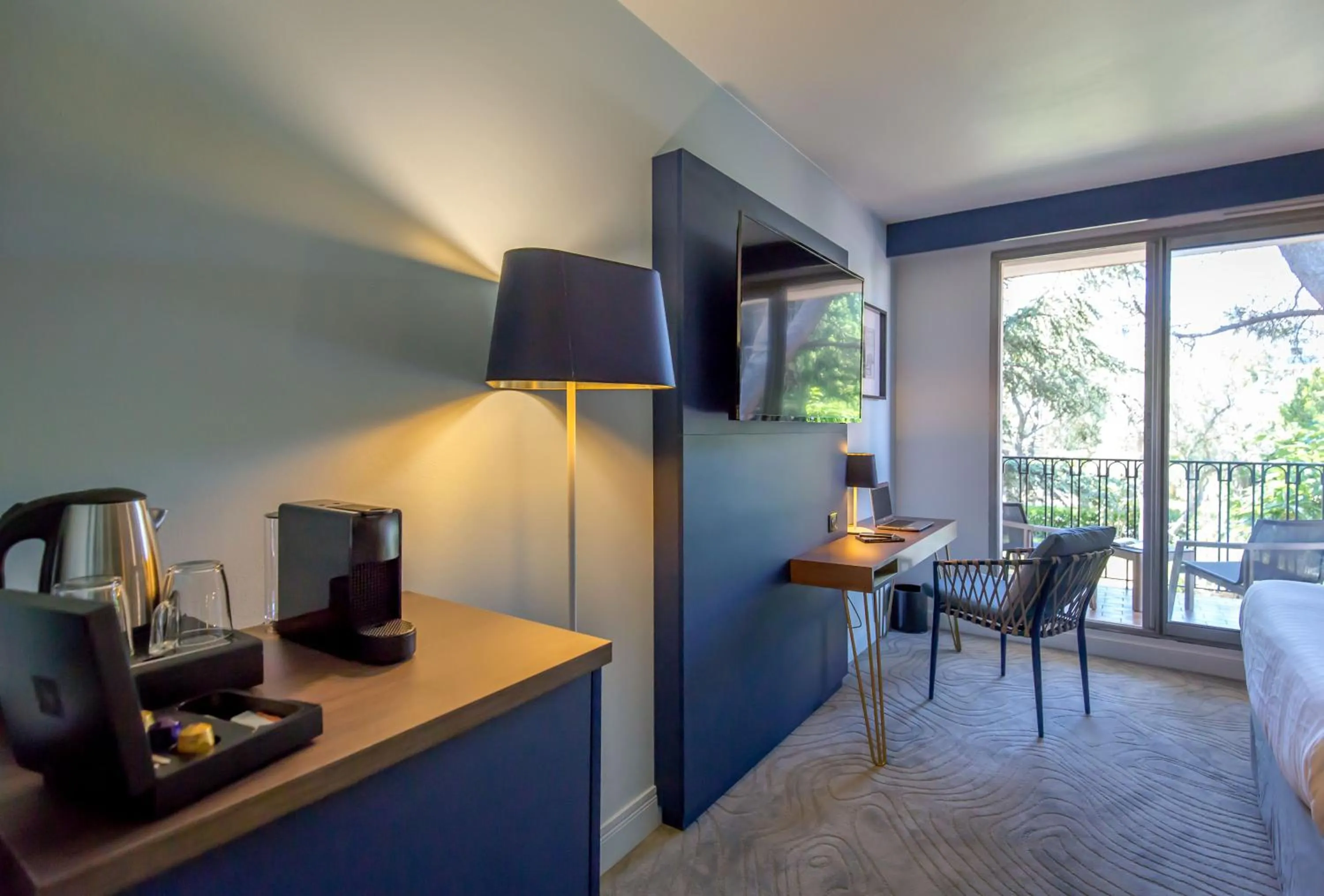 Coffee/tea facilities in Mercure Marseille Centre Bompard La Corniche