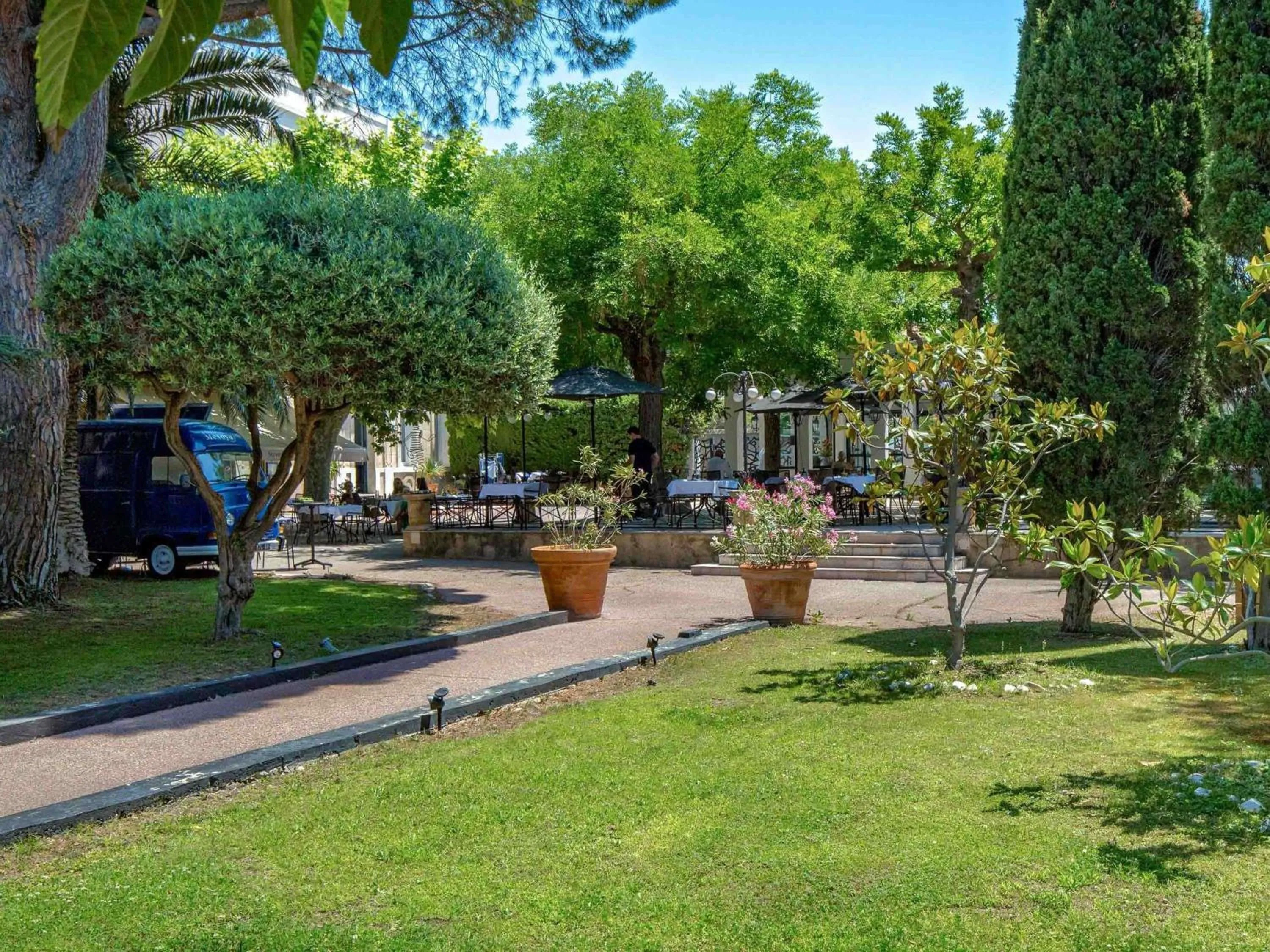 Property building in Mercure Marseille Centre Bompard La Corniche