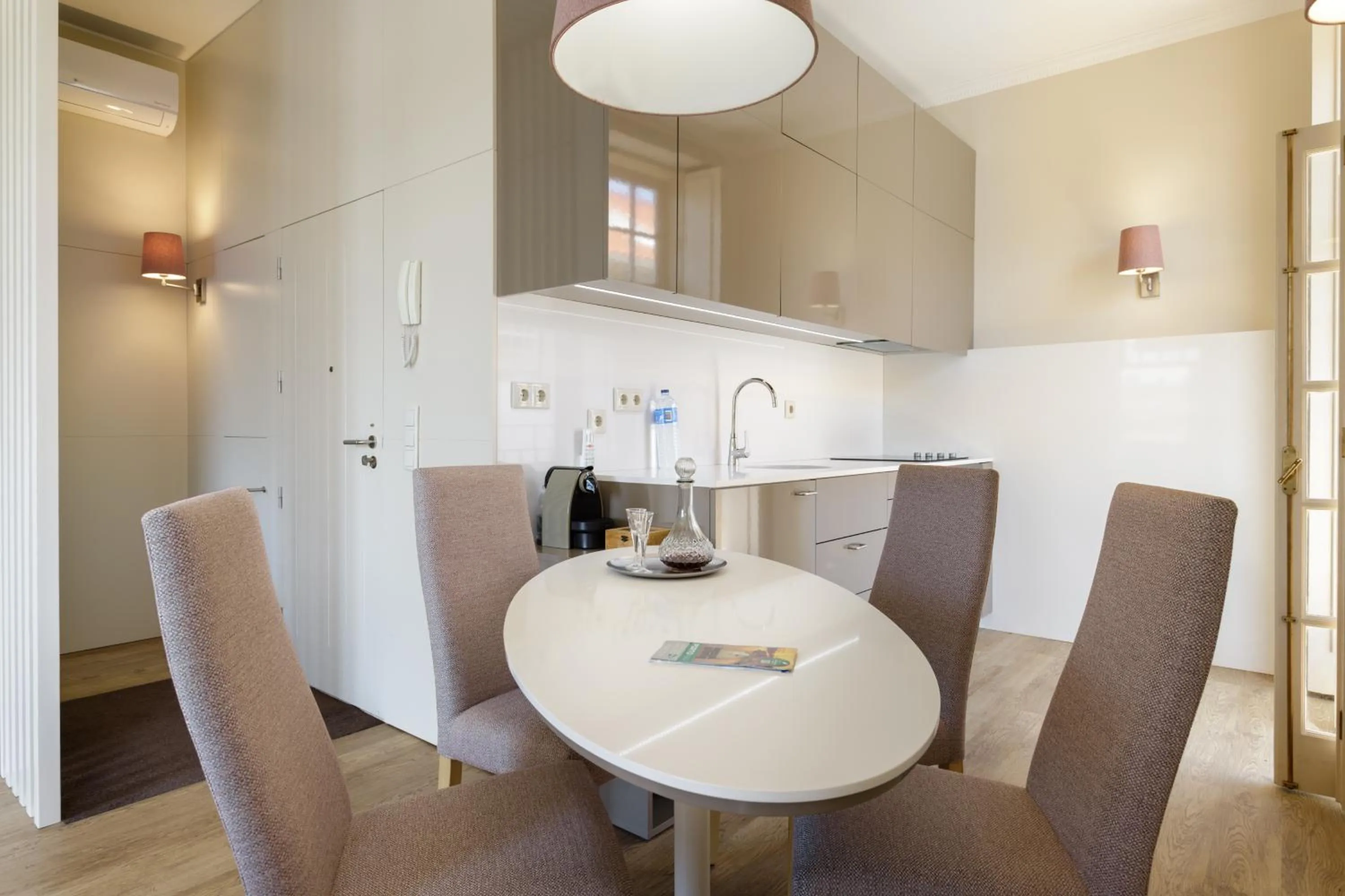 Kitchen or kitchenette in Oporto Home - River Front