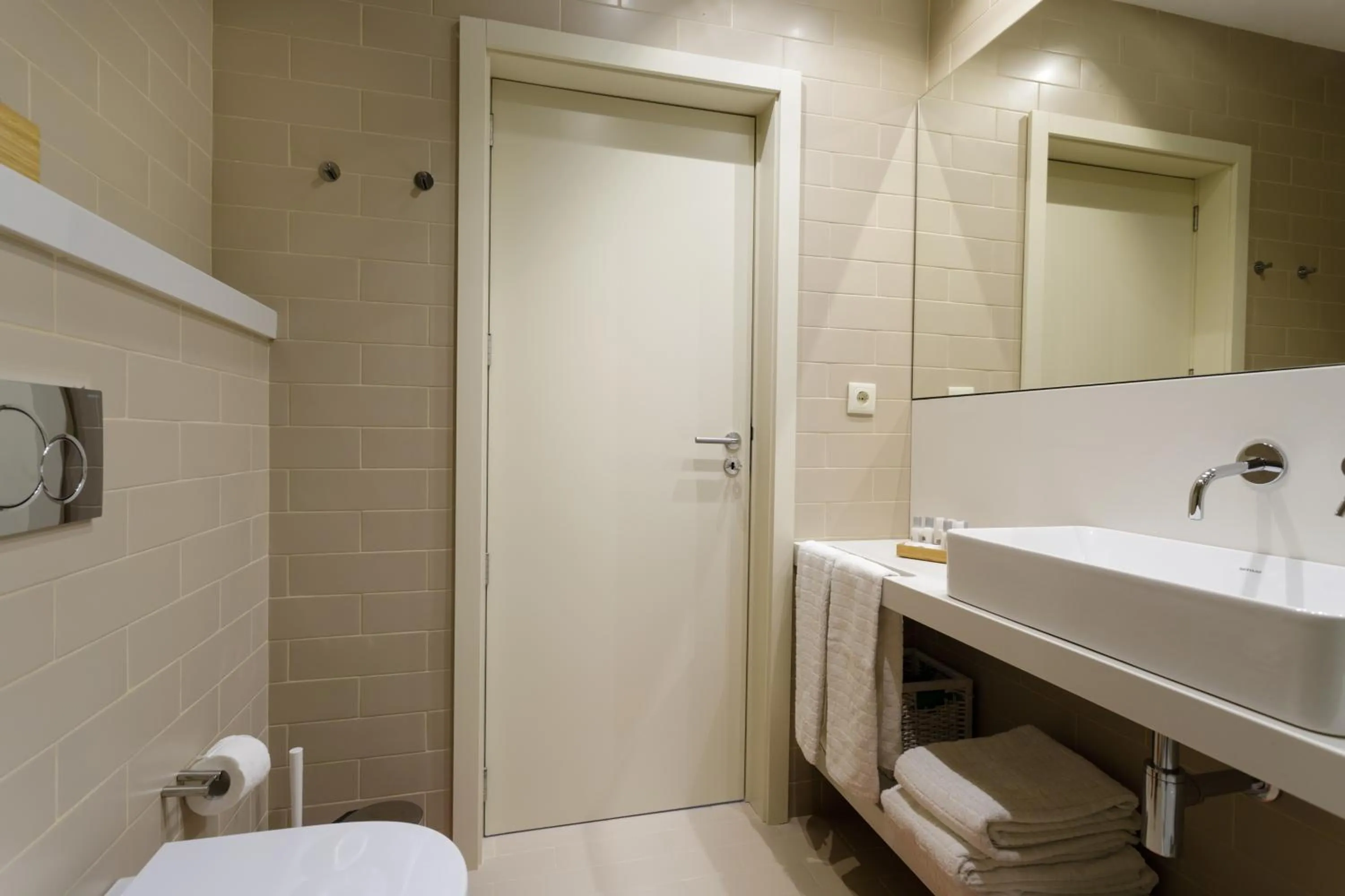 Bathroom in Oporto Home - River Front